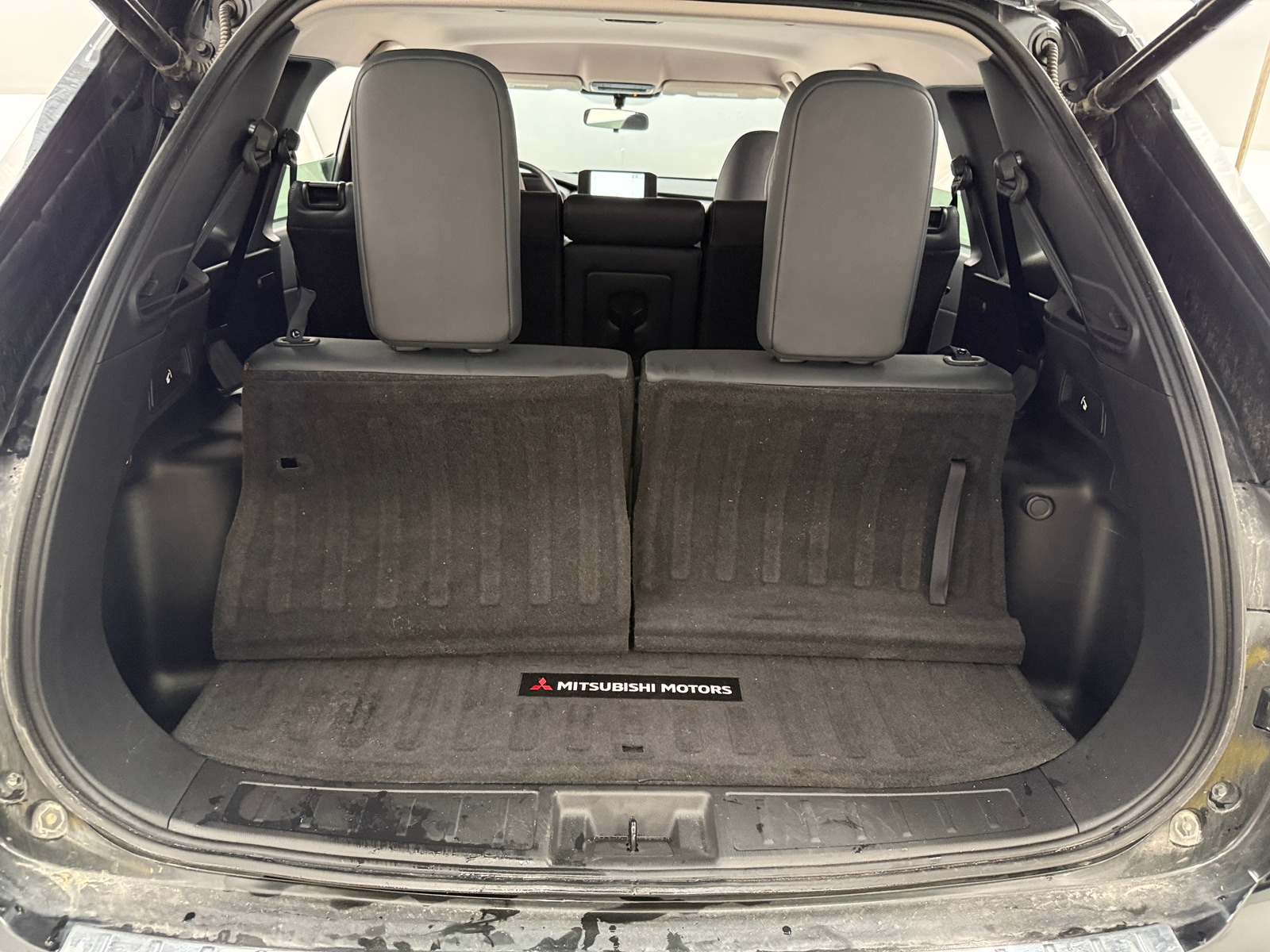 Thumbnail: 2022 Mitsubishi Outlander - 6