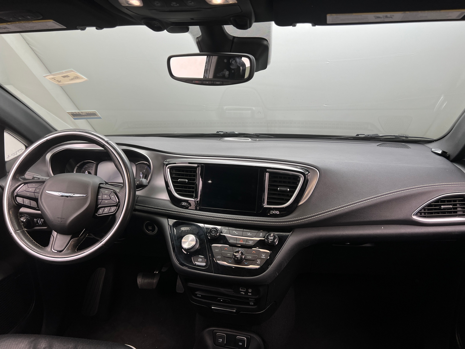 Thumbnail: 2020 Chrysler Pacifica - 2