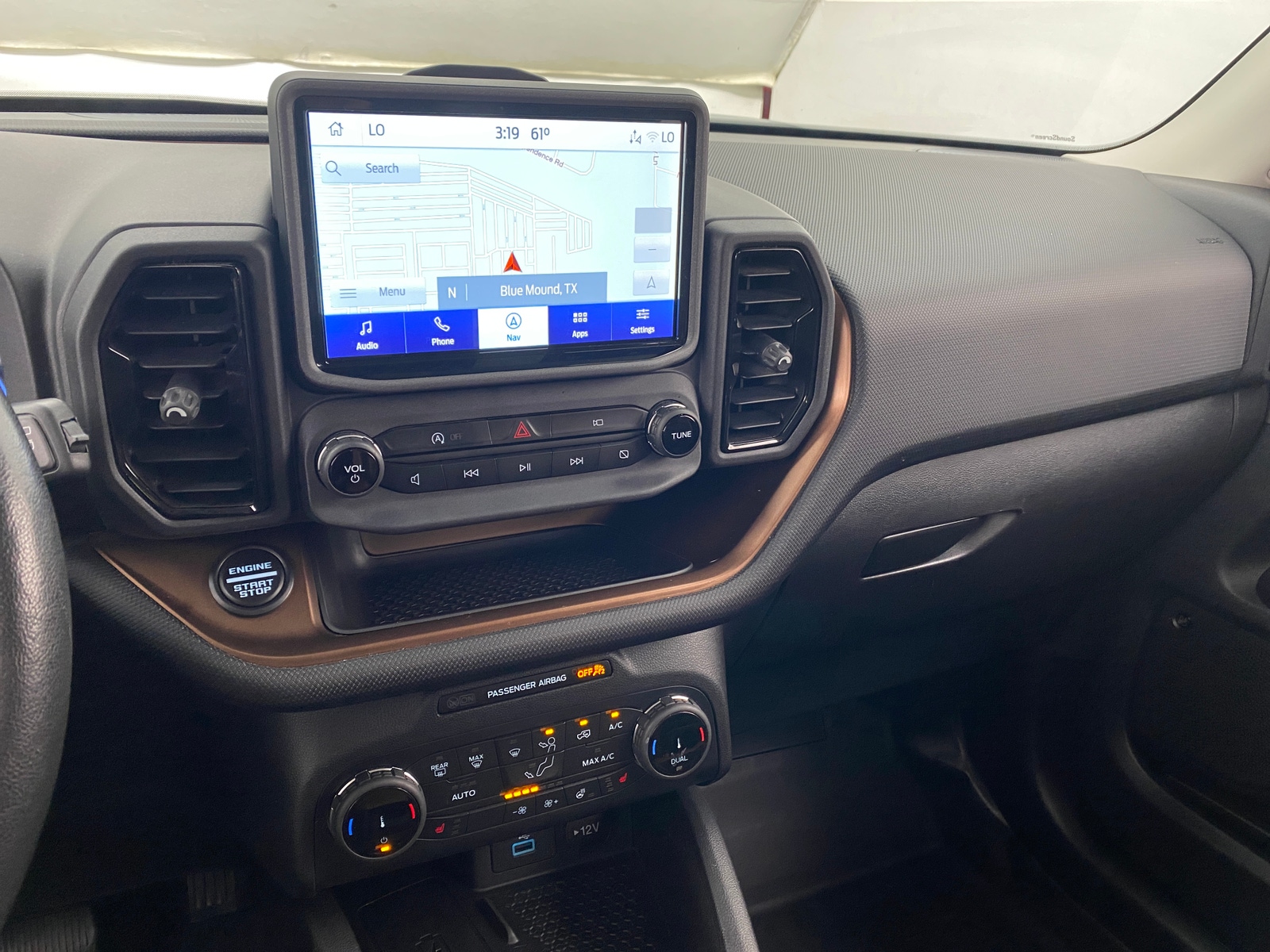 Thumbnail: 2022 Ford Bronco Sport - 3