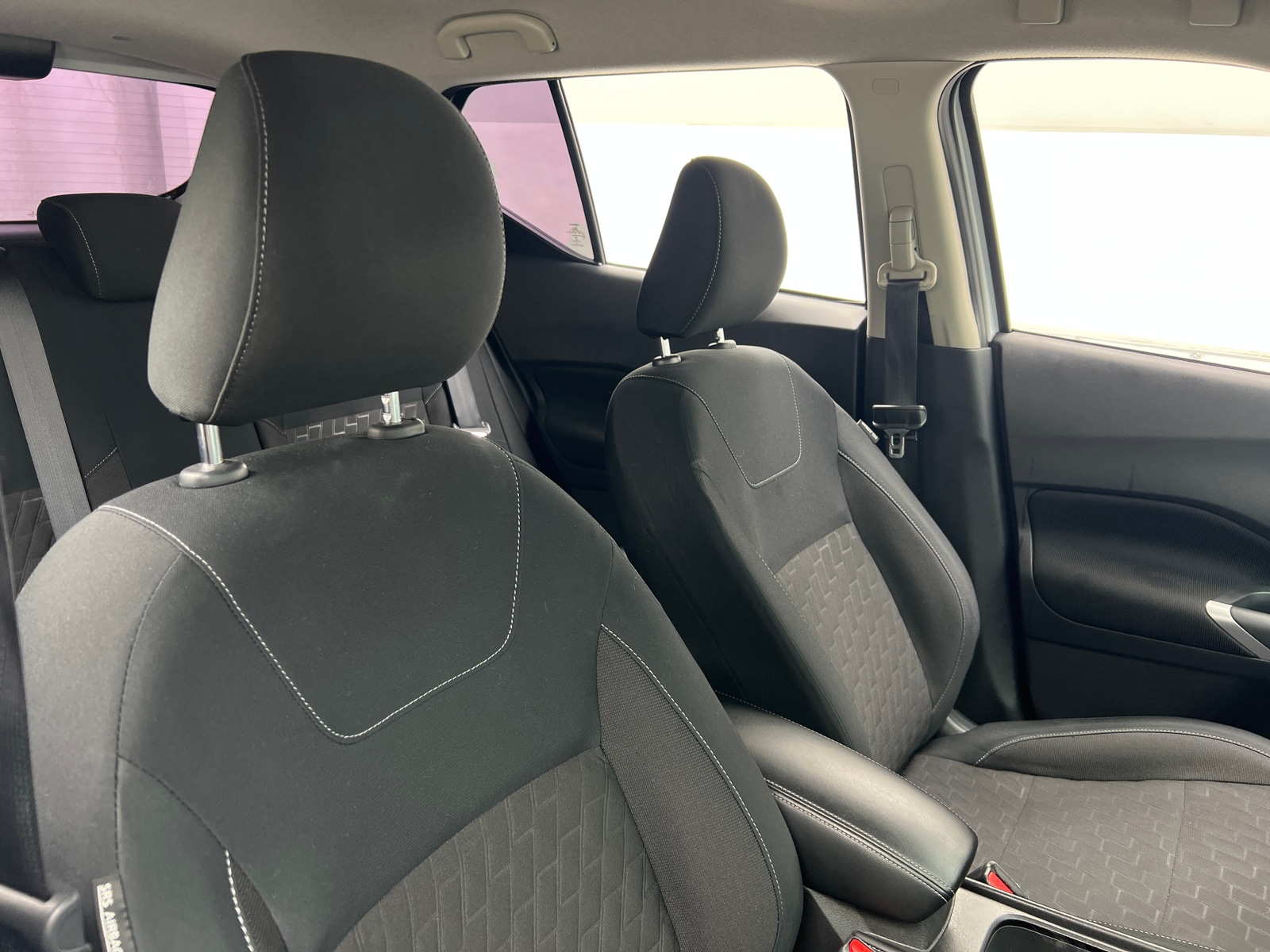 Thumbnail: 2023 Nissan Kicks - 2