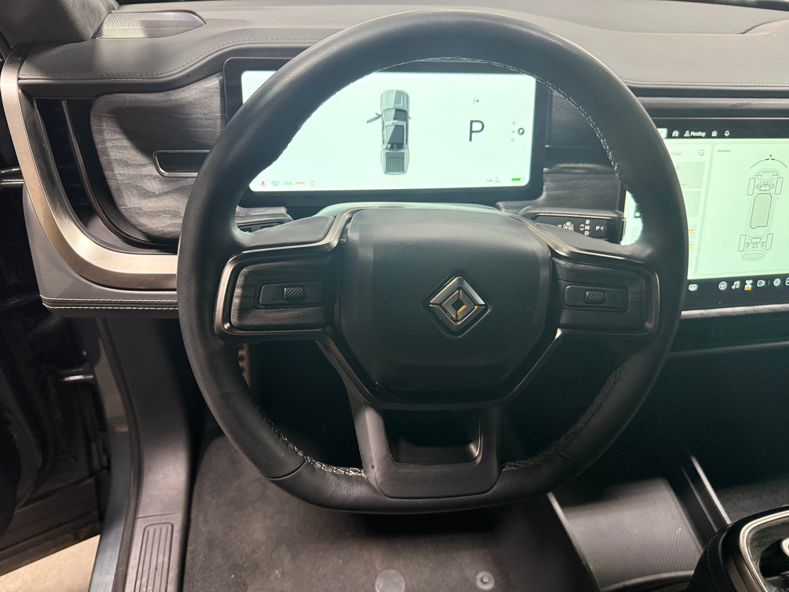 Thumbnail: 2022 Rivian R1T - 4