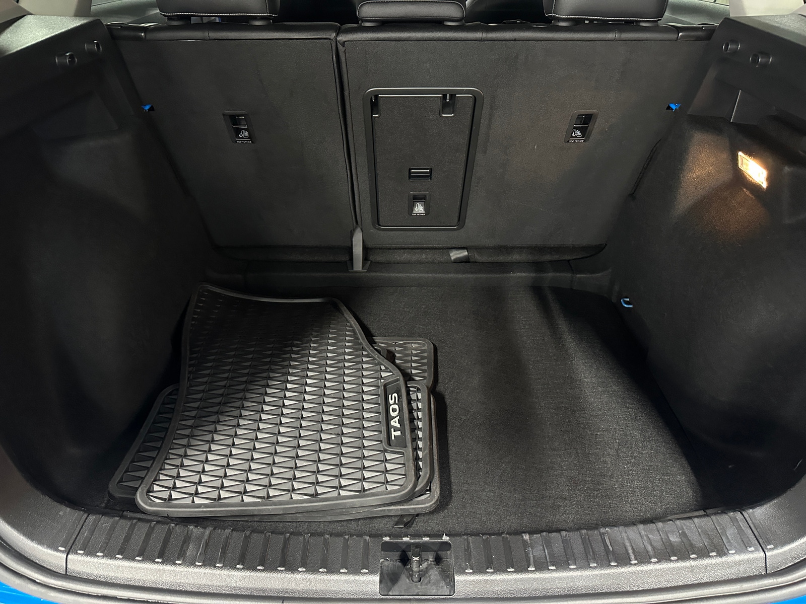 Thumbnail: 2023 Volkswagen Taos - 6