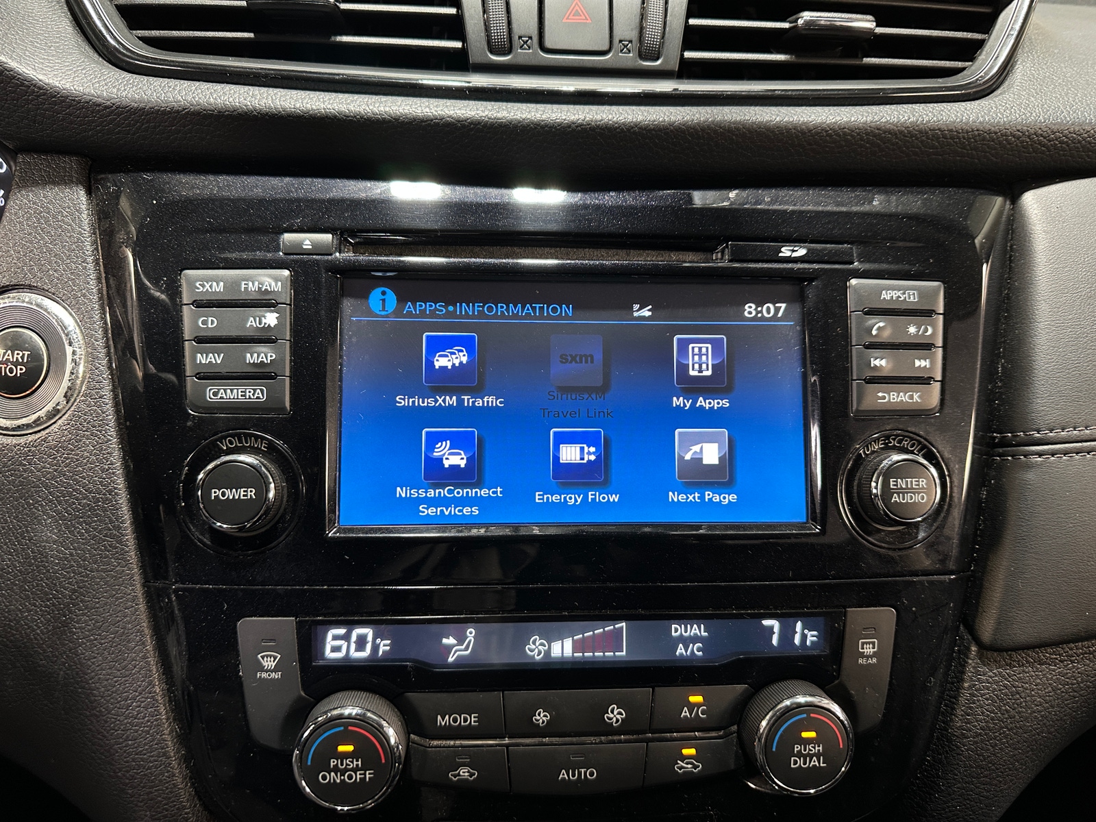 Thumbnail: 2017 Nissan Rogue - 3