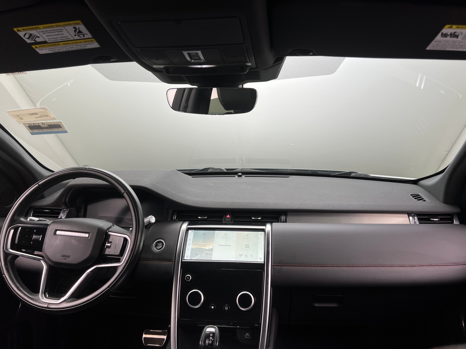 Thumbnail: 2022 Land Rover Discovery Sport - 2