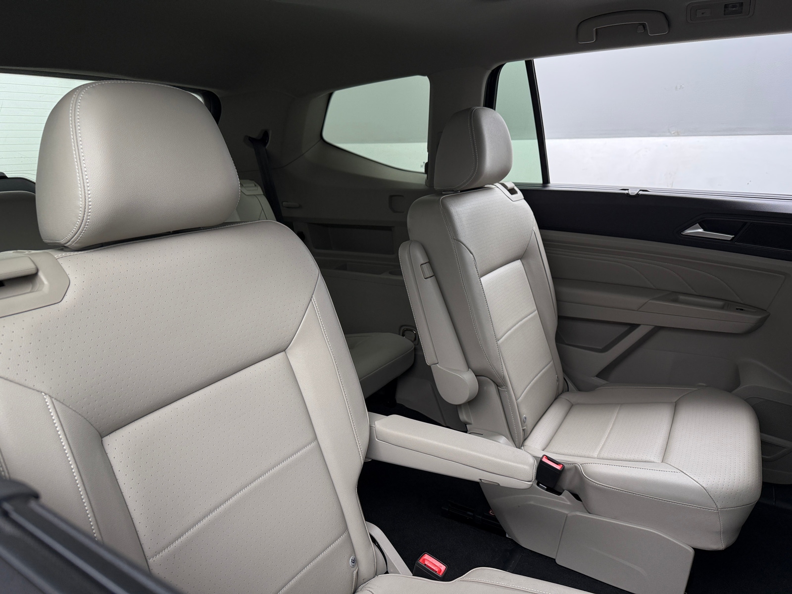 Thumbnail: 2022 Volkswagen Atlas - 5