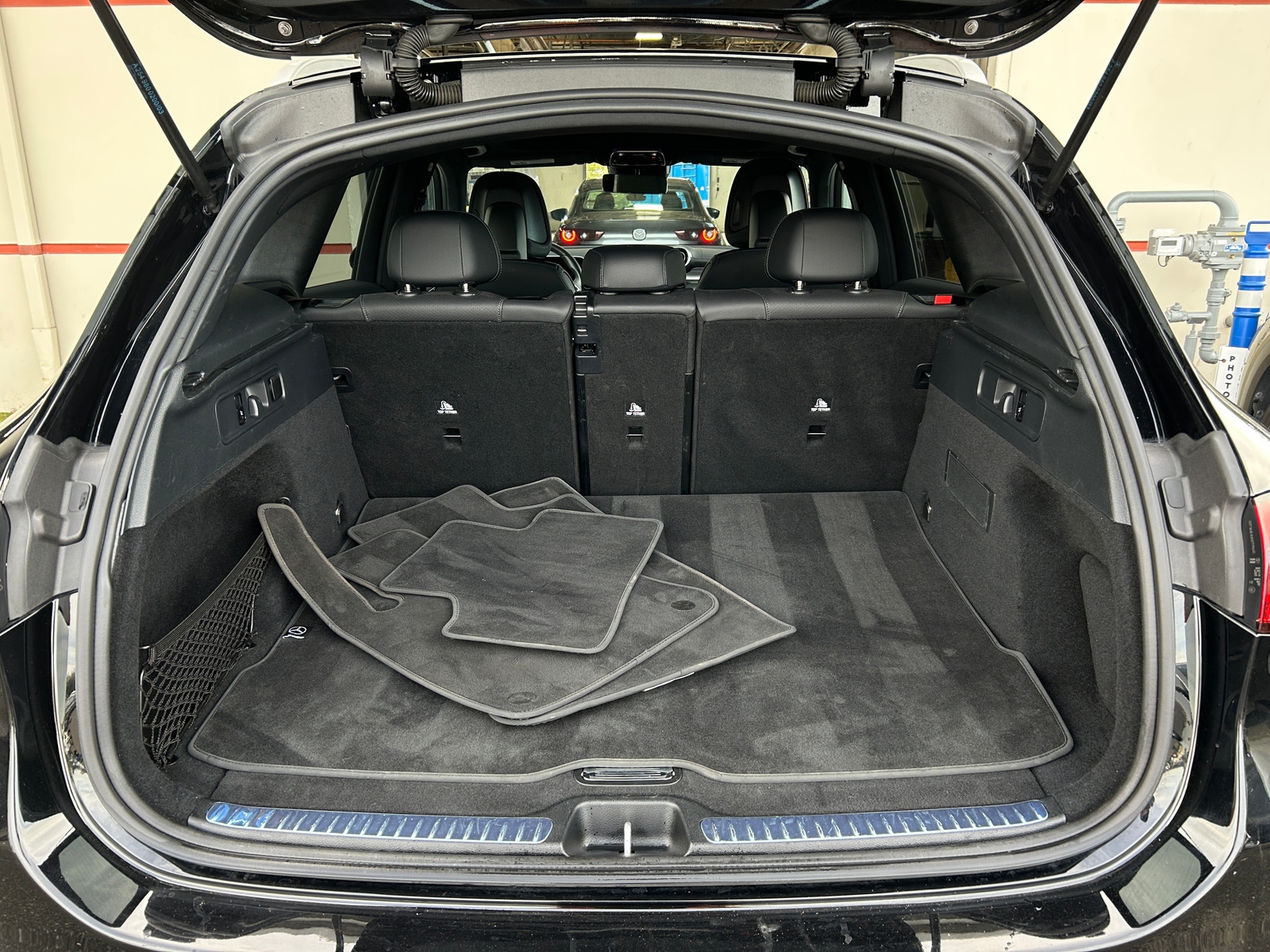 Thumbnail: 2024 Mercedes-Benz GLC - 6