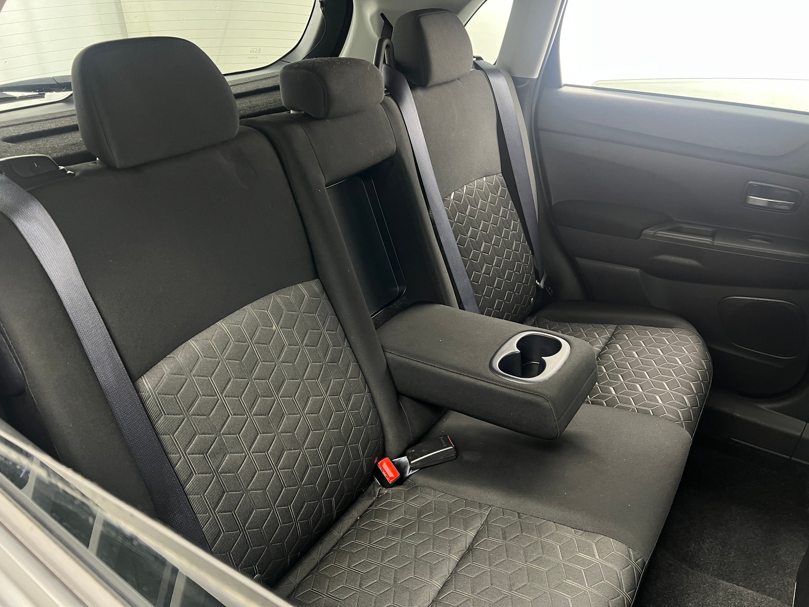 Thumbnail: 2022 Mitsubishi Outlander Sport - 6