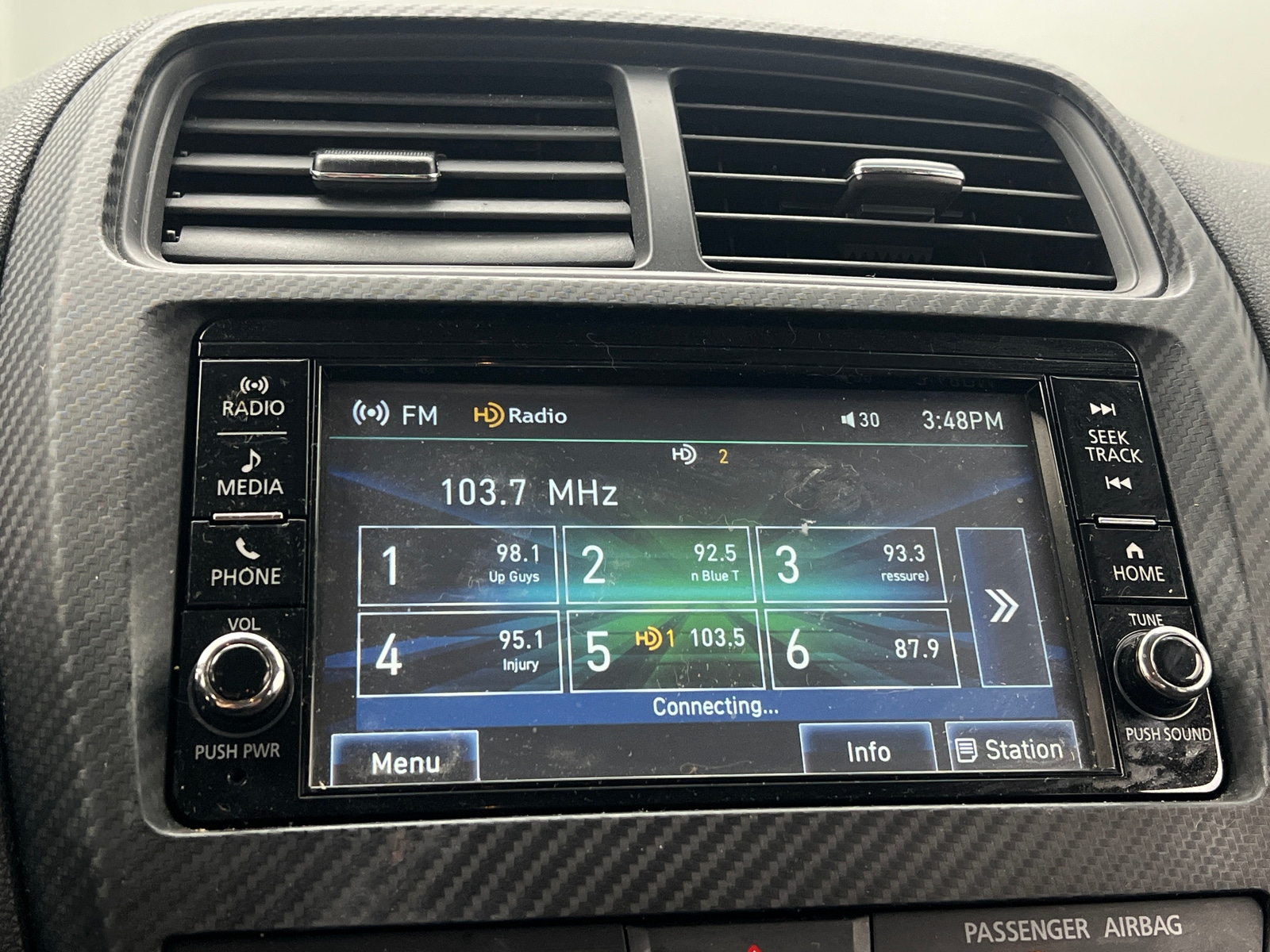 Thumbnail: 2022 Mitsubishi Outlander Sport - 4