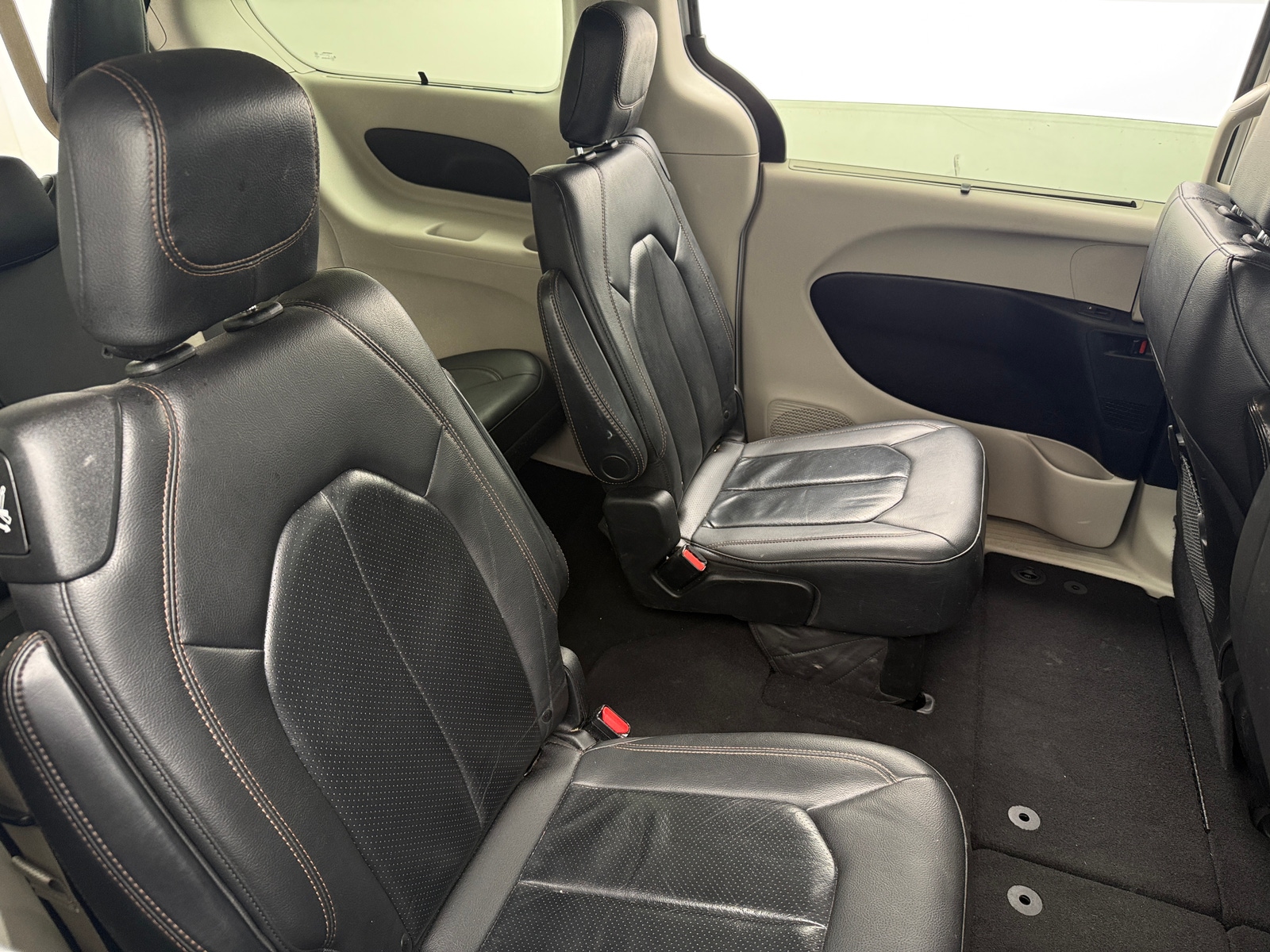 Thumbnail: 2020 Chrysler Pacifica - 5