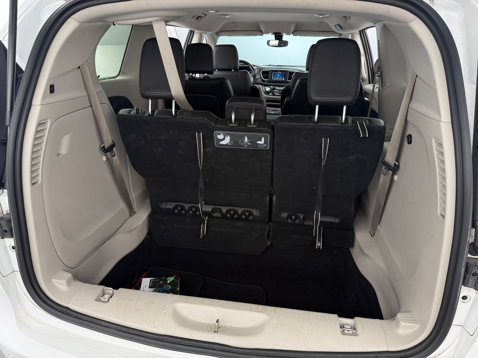 Thumbnail: 2020 Chrysler Pacifica - 6