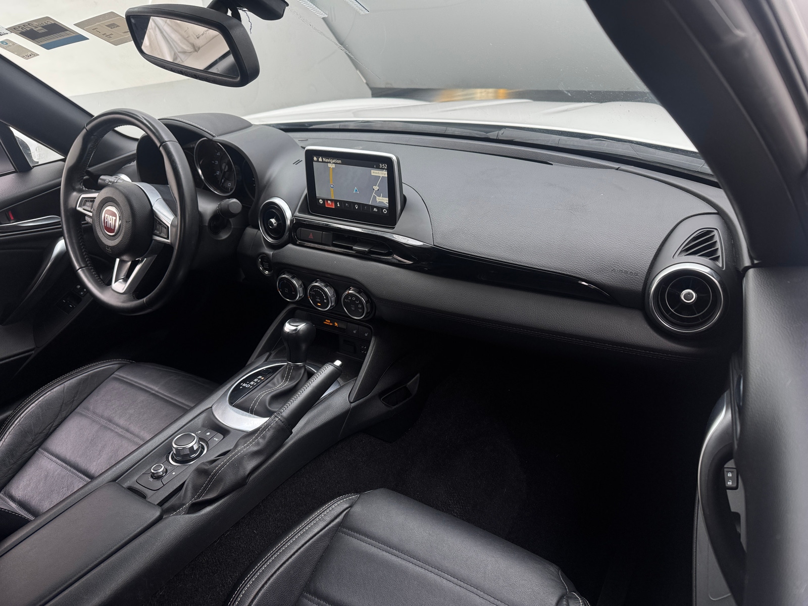 Thumbnail: 2017 Fiat 124 Spider - 2