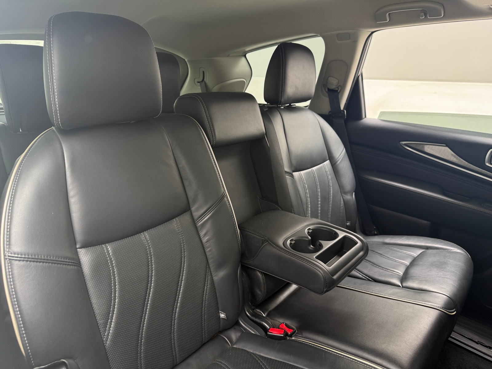 Thumbnail: 2017 INFINITI QX60 - 5