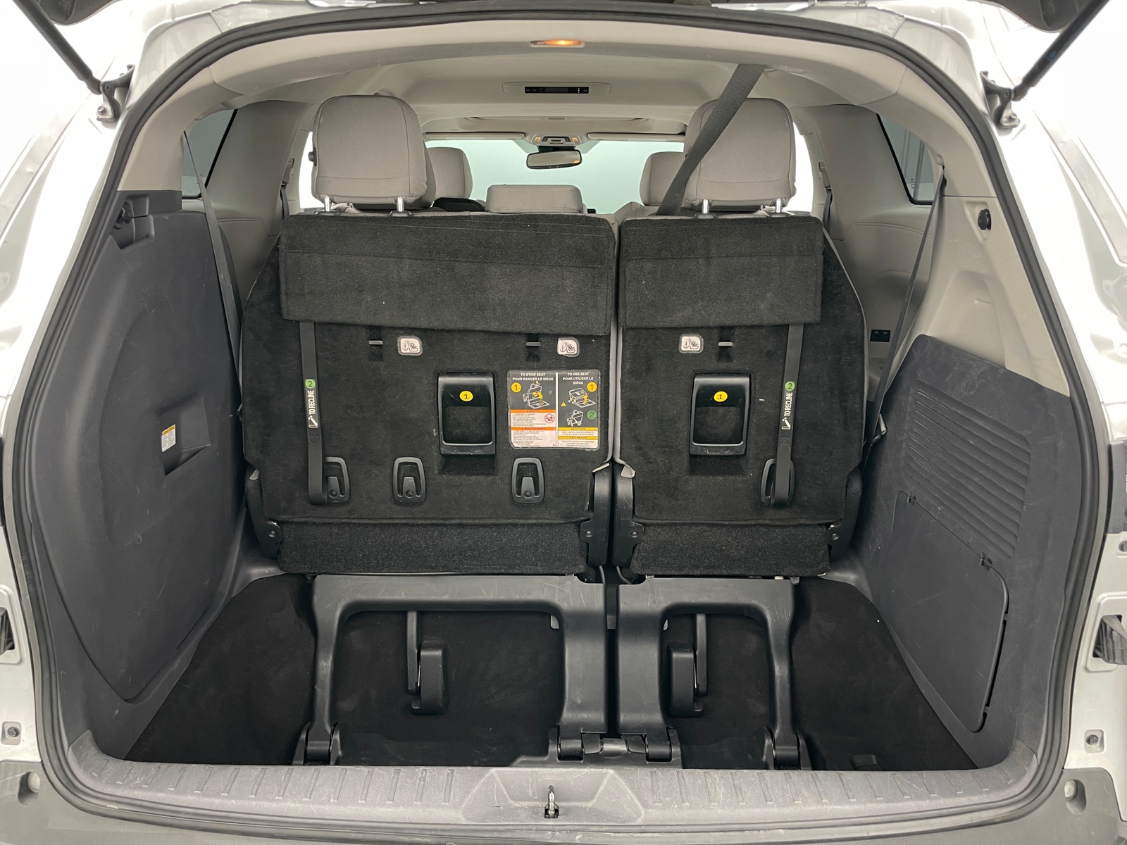 Thumbnail: 2021 Toyota Sienna - 7