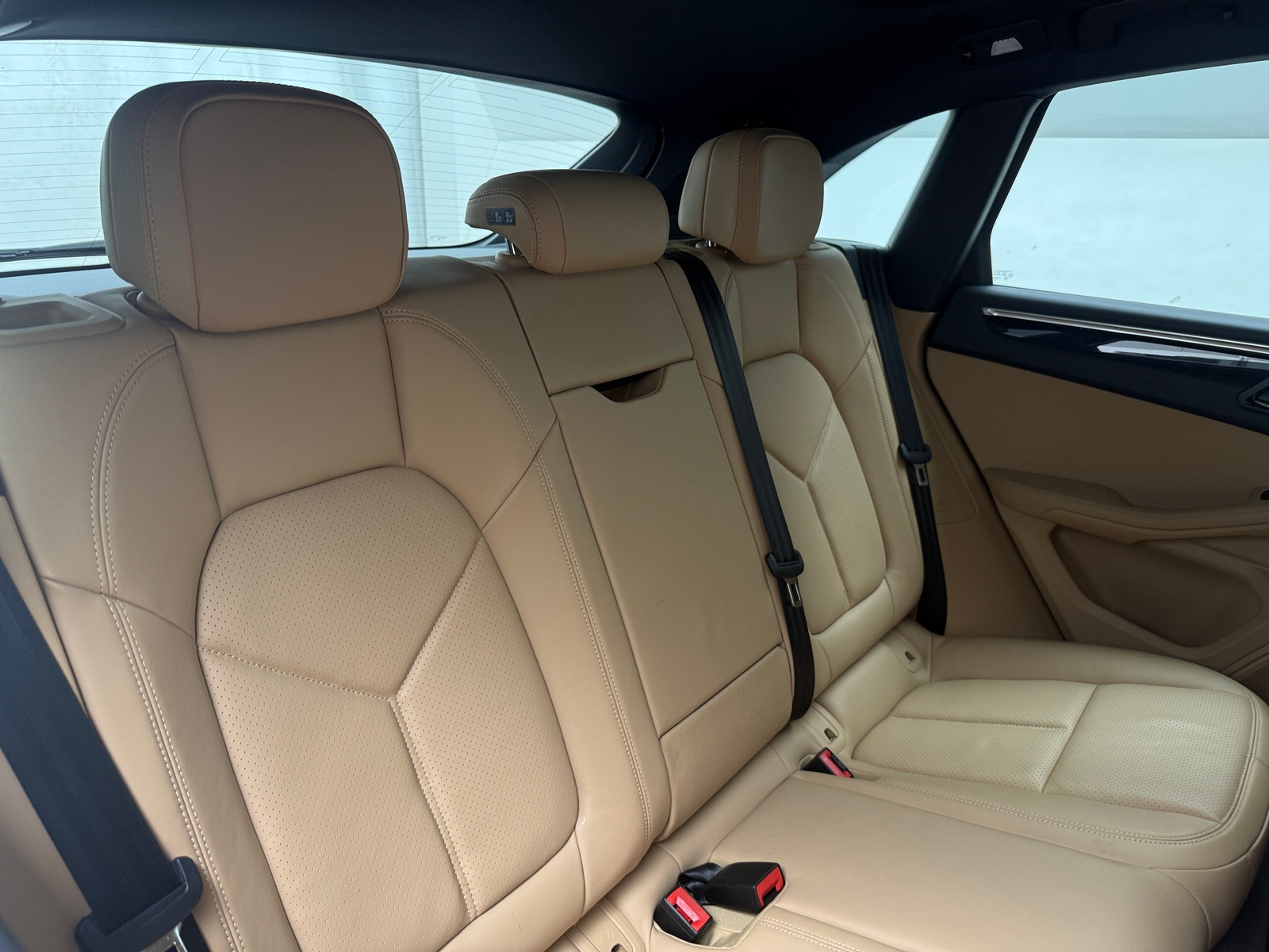 Thumbnail: 2018 Porsche Macan - 5