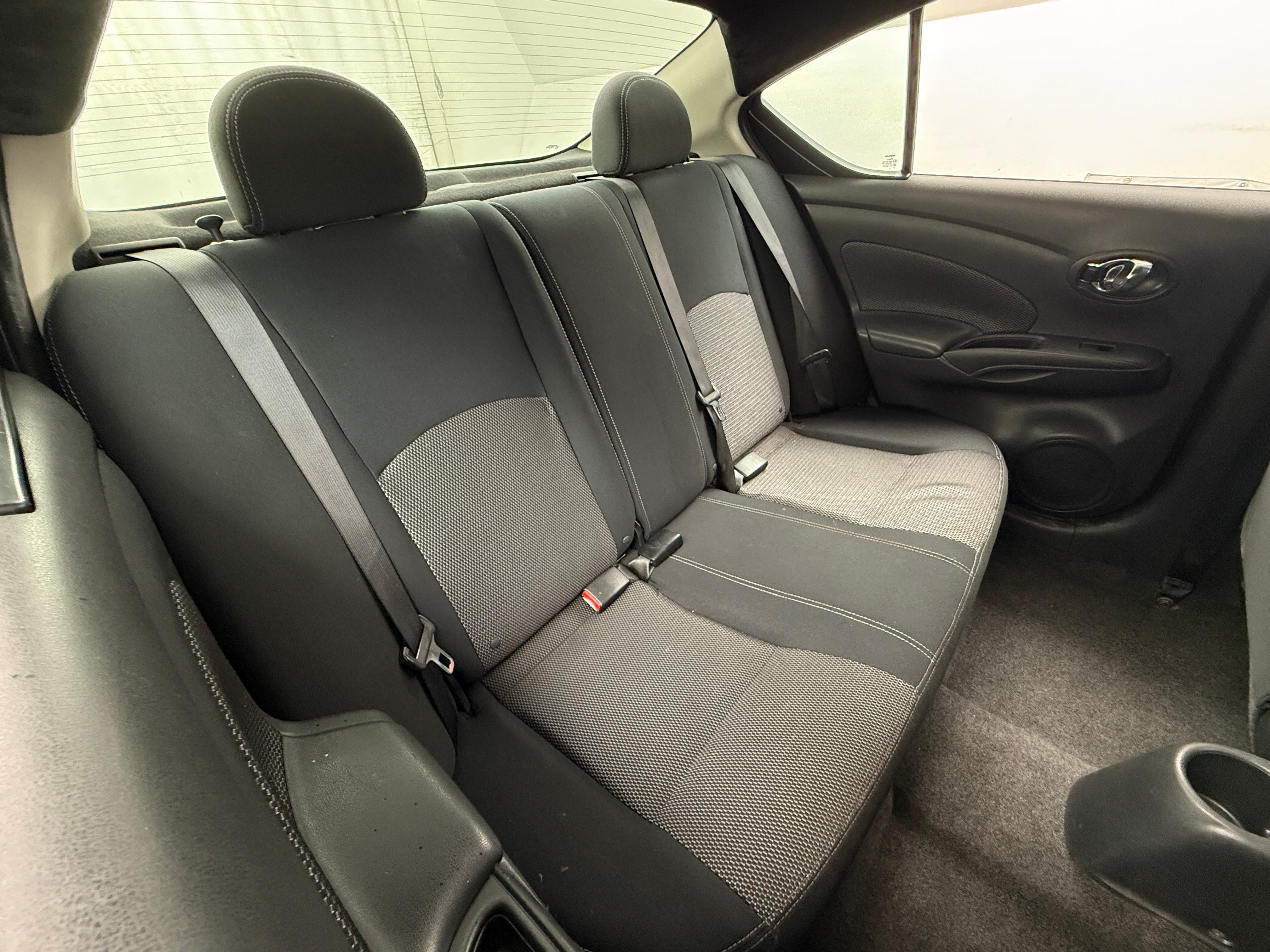 2017 Nissan Versa Sedan