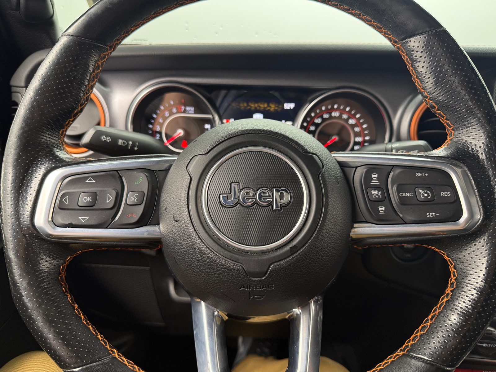 Thumbnail: 2021 Jeep Gladiator - 4