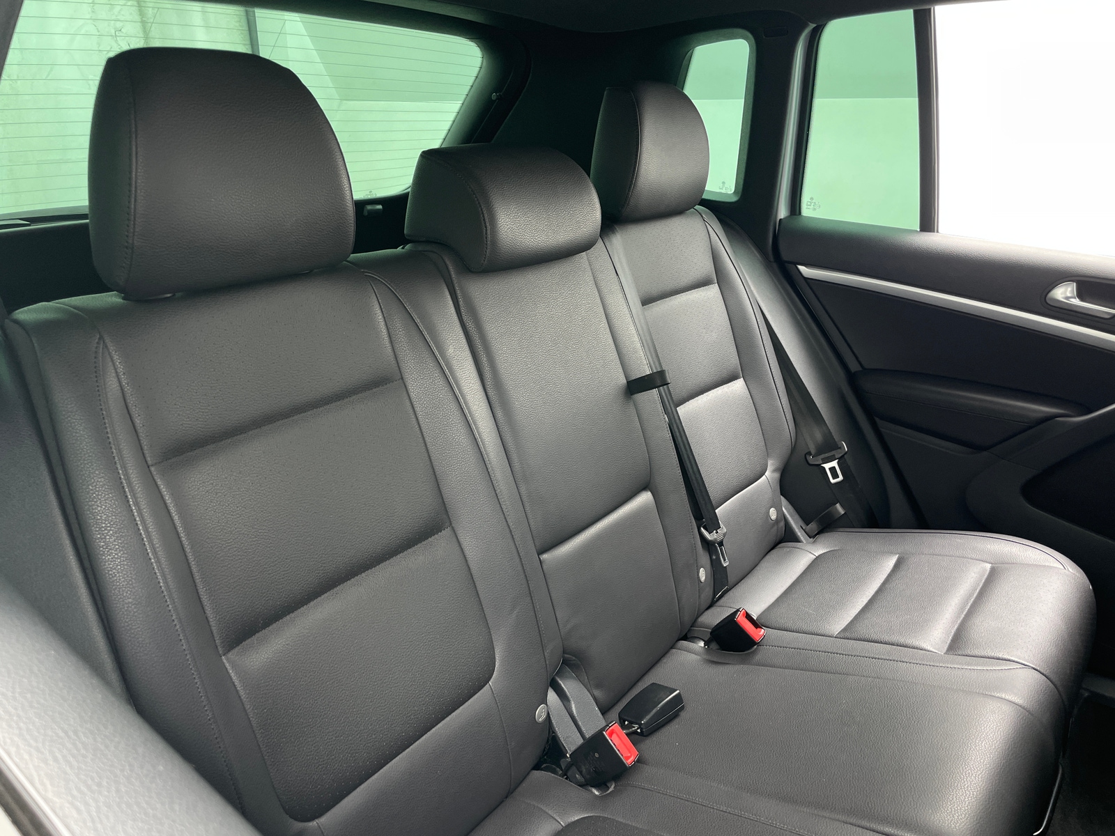 Thumbnail: 2016 Volkswagen Tiguan - 6