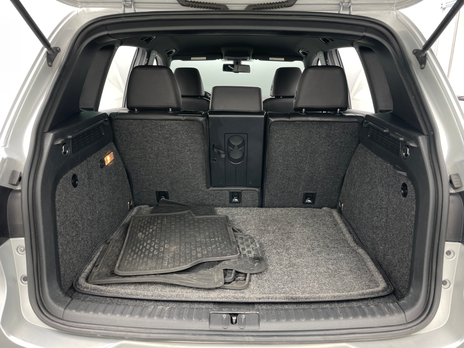 Thumbnail: 2016 Volkswagen Tiguan - 7