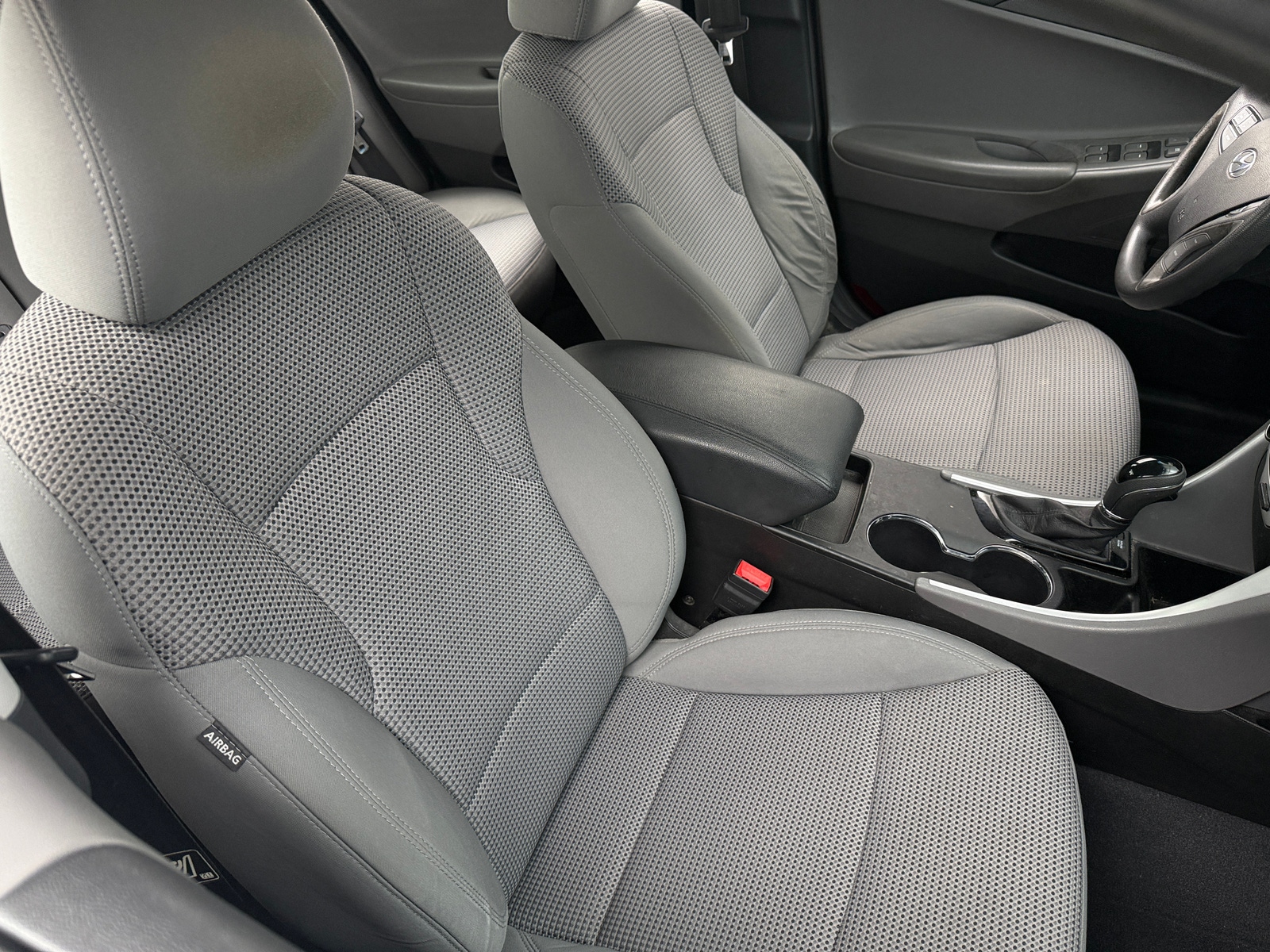 Thumbnail: 2011 Hyundai Sonata - 2