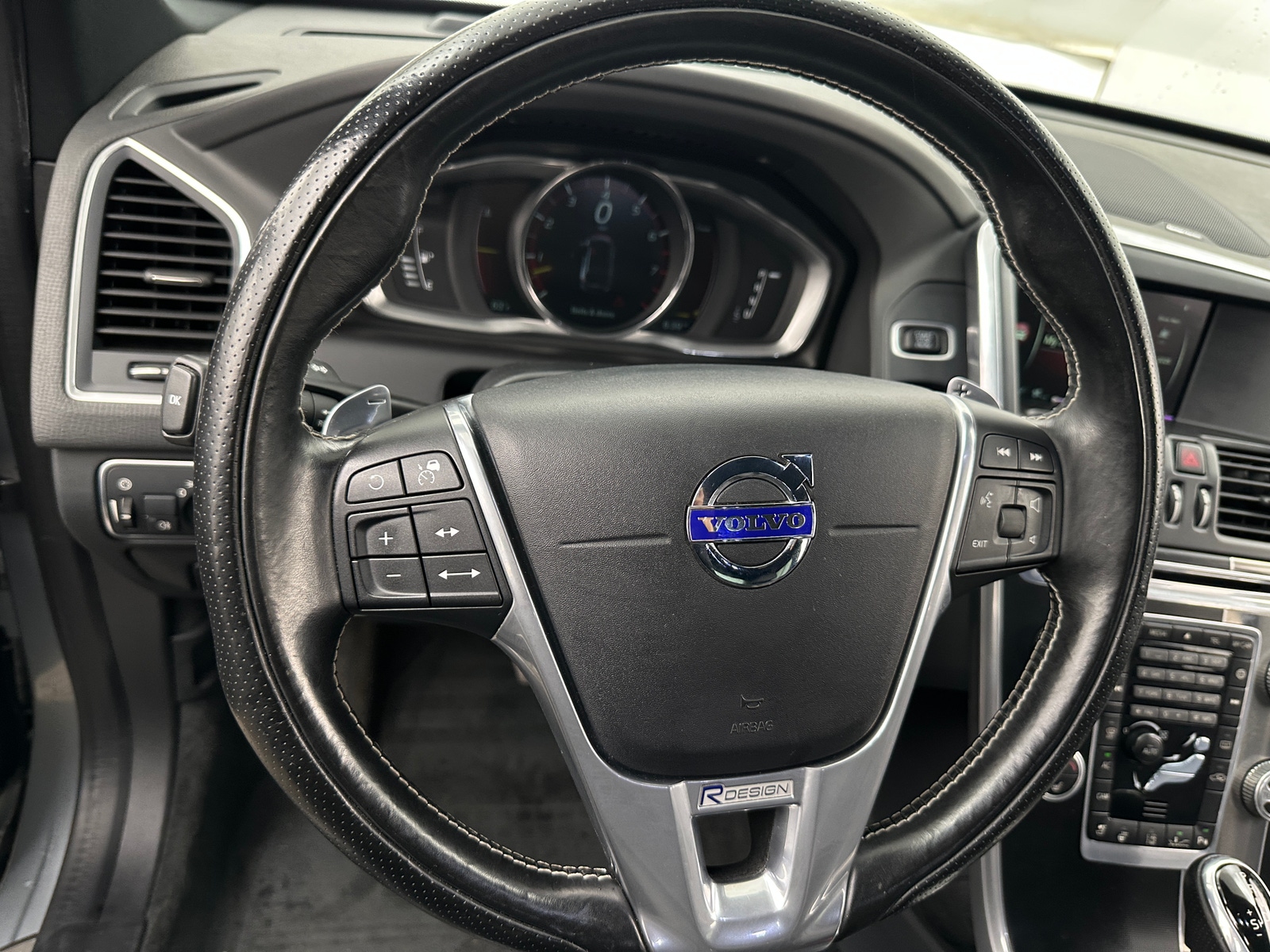 Thumbnail: 2016 Volvo XC60 - 4