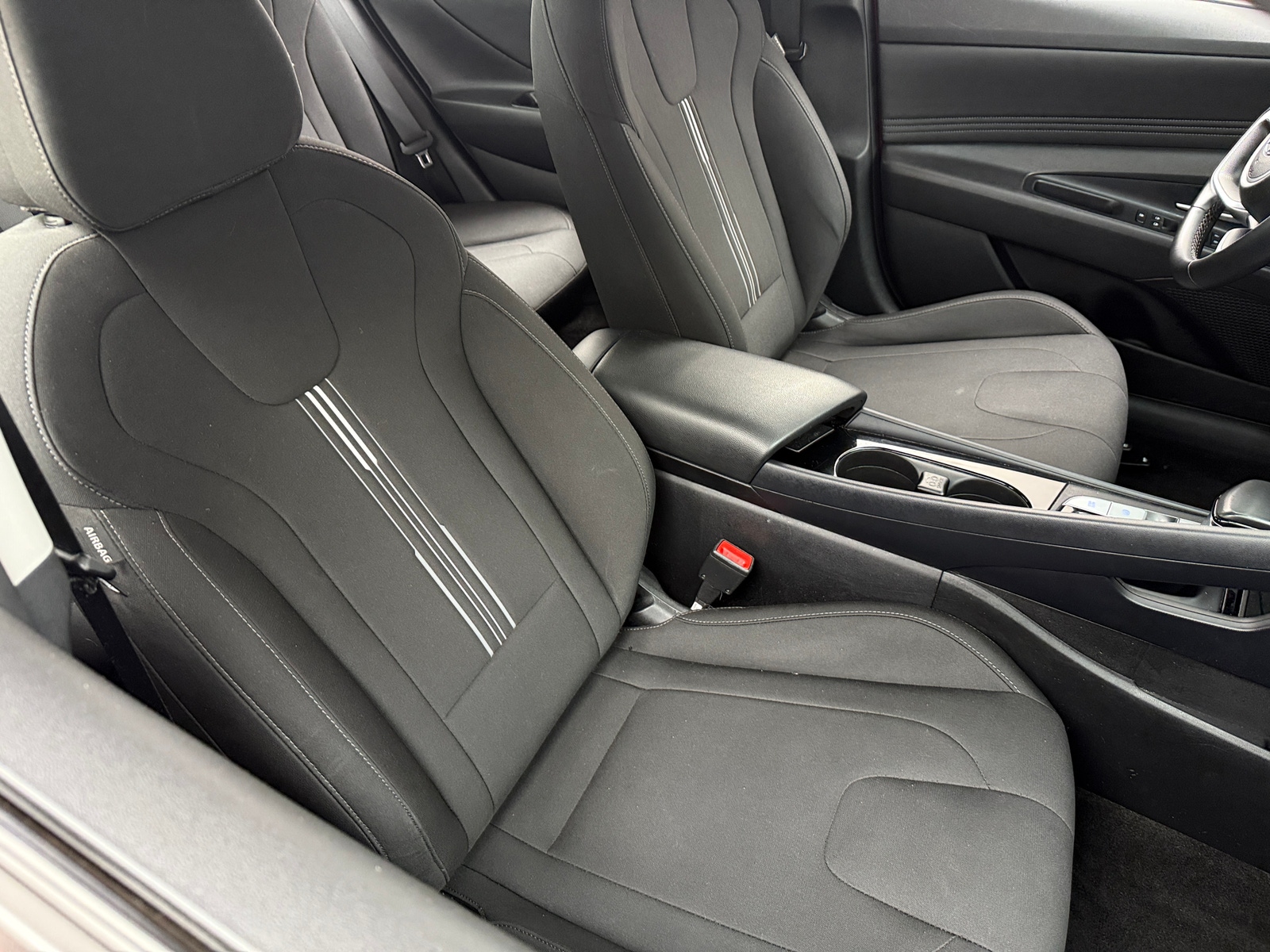 Thumbnail: 2023 Hyundai Elantra - 2