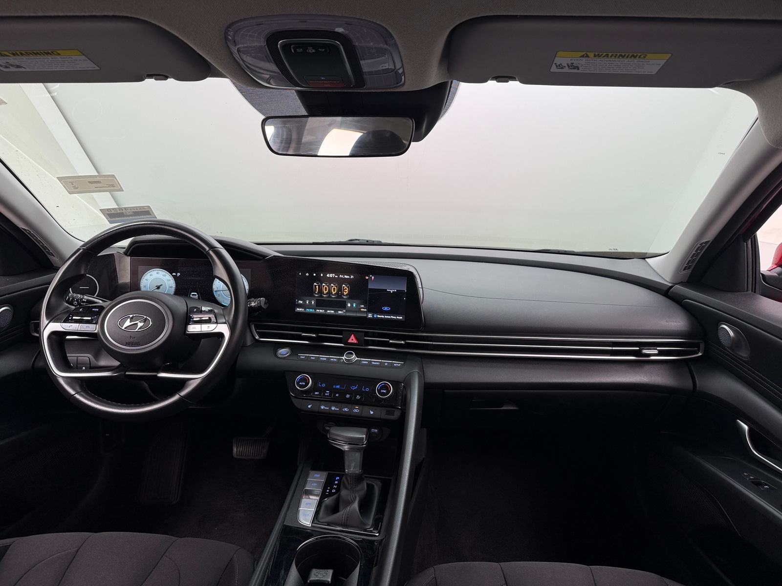 Thumbnail: 2023 Hyundai Elantra - 3