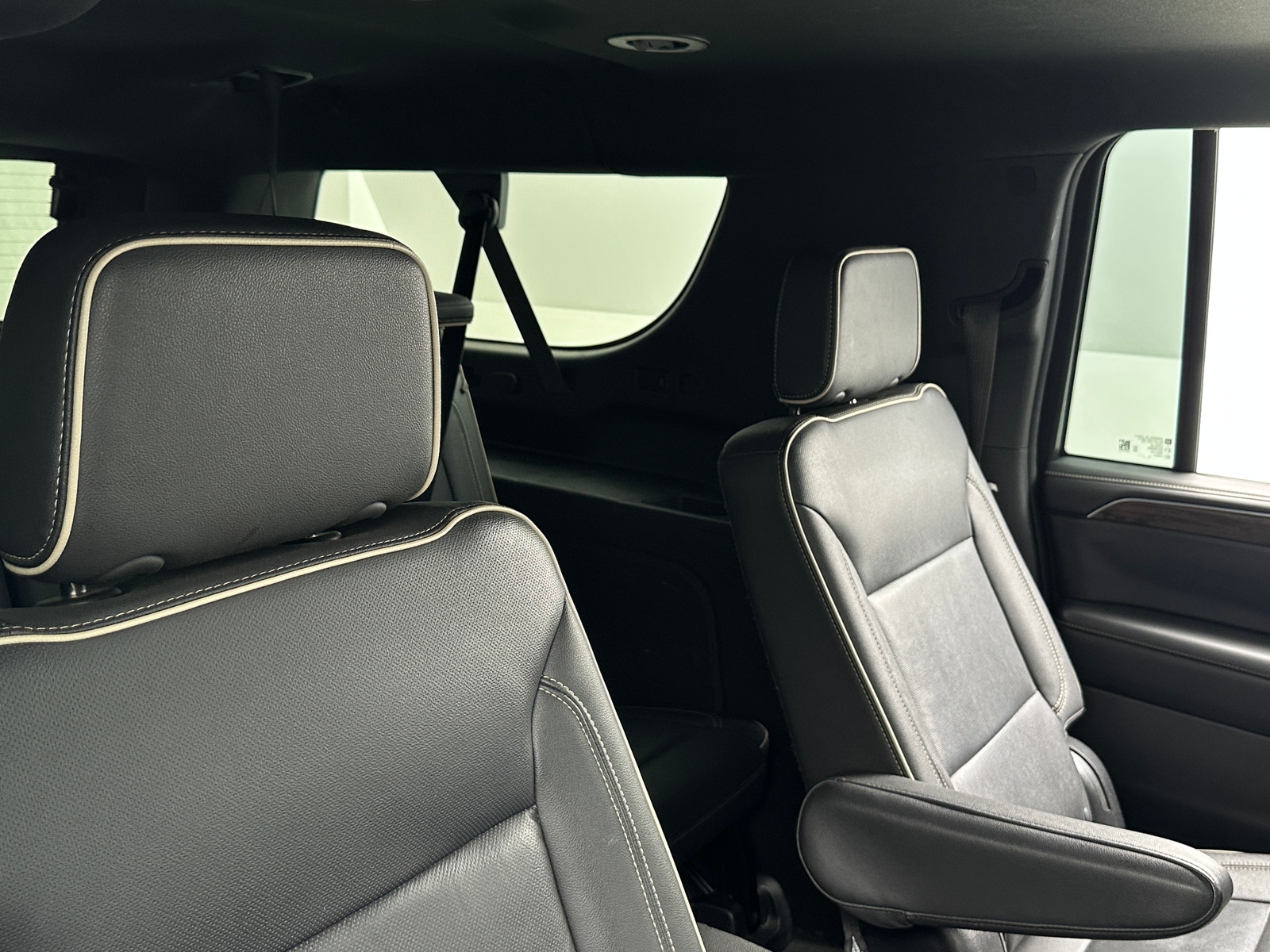 Thumbnail: 2022 Chevrolet Suburban - 5