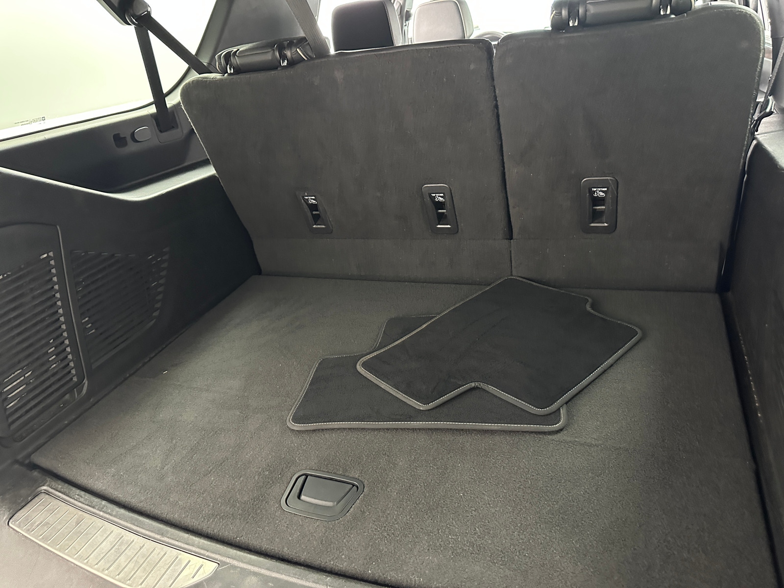 Thumbnail: 2022 Chevrolet Suburban - 6