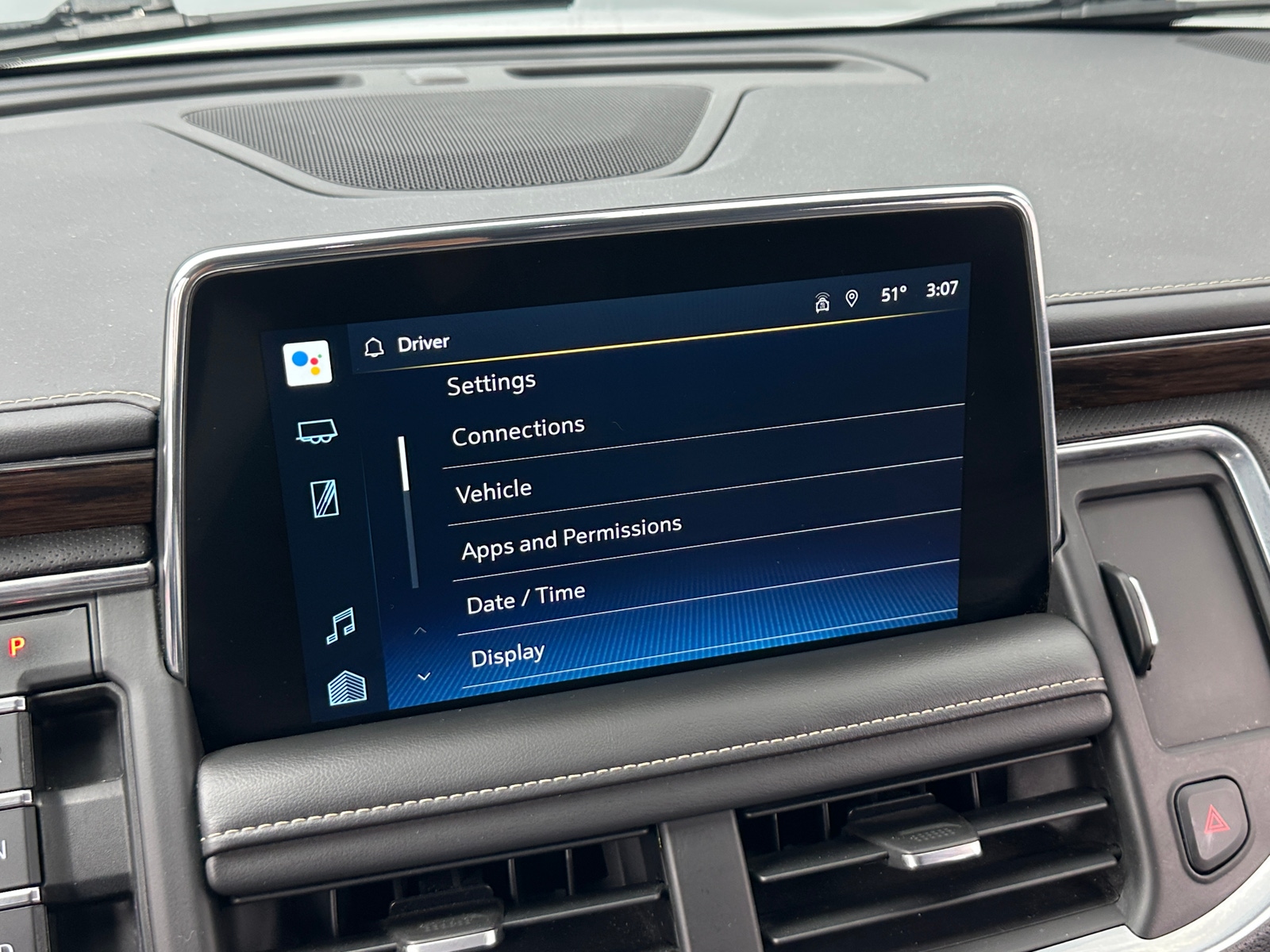 Thumbnail: 2022 Chevrolet Suburban - 3