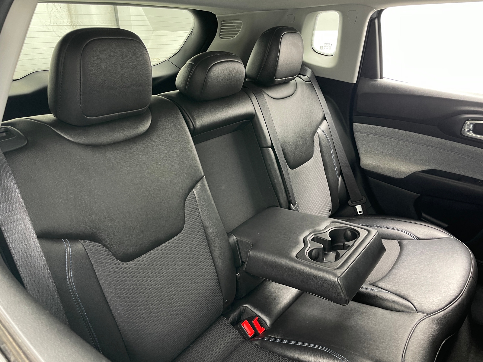 Thumbnail: 2022 Jeep Compass - 6