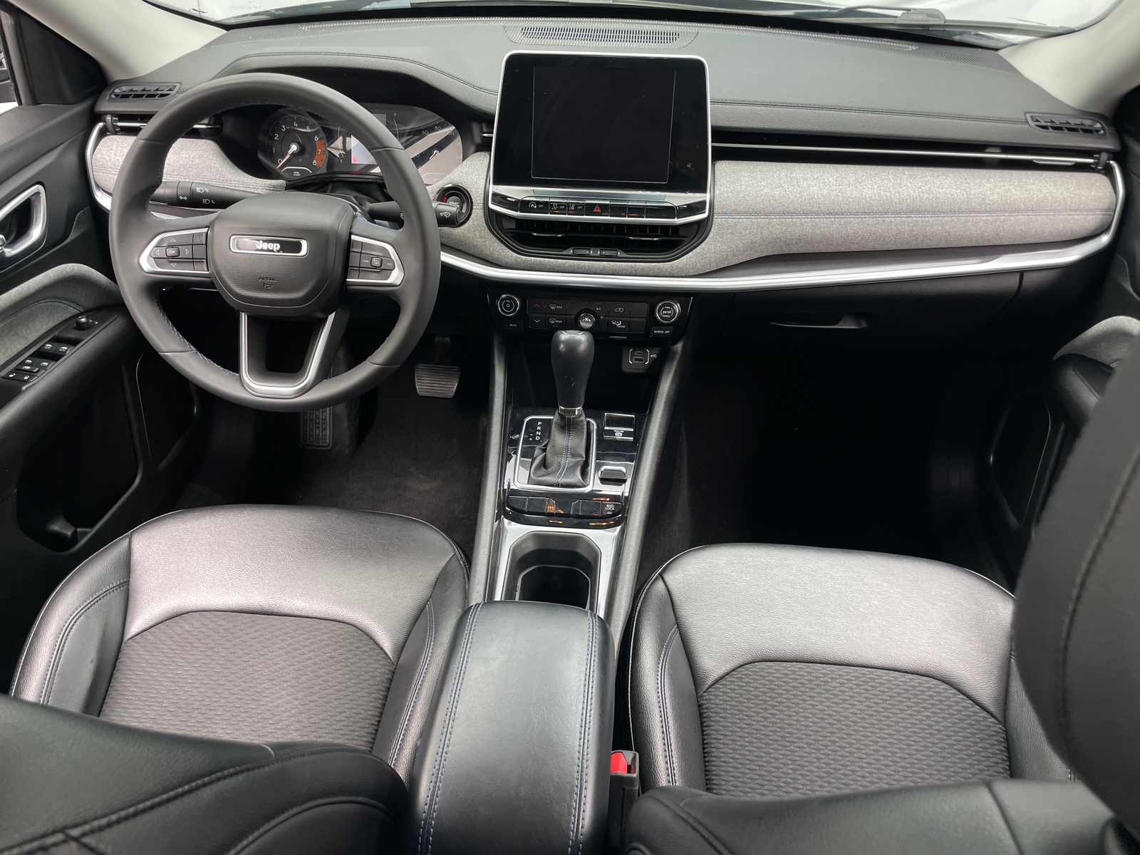 Thumbnail: 2022 Jeep Compass - 3