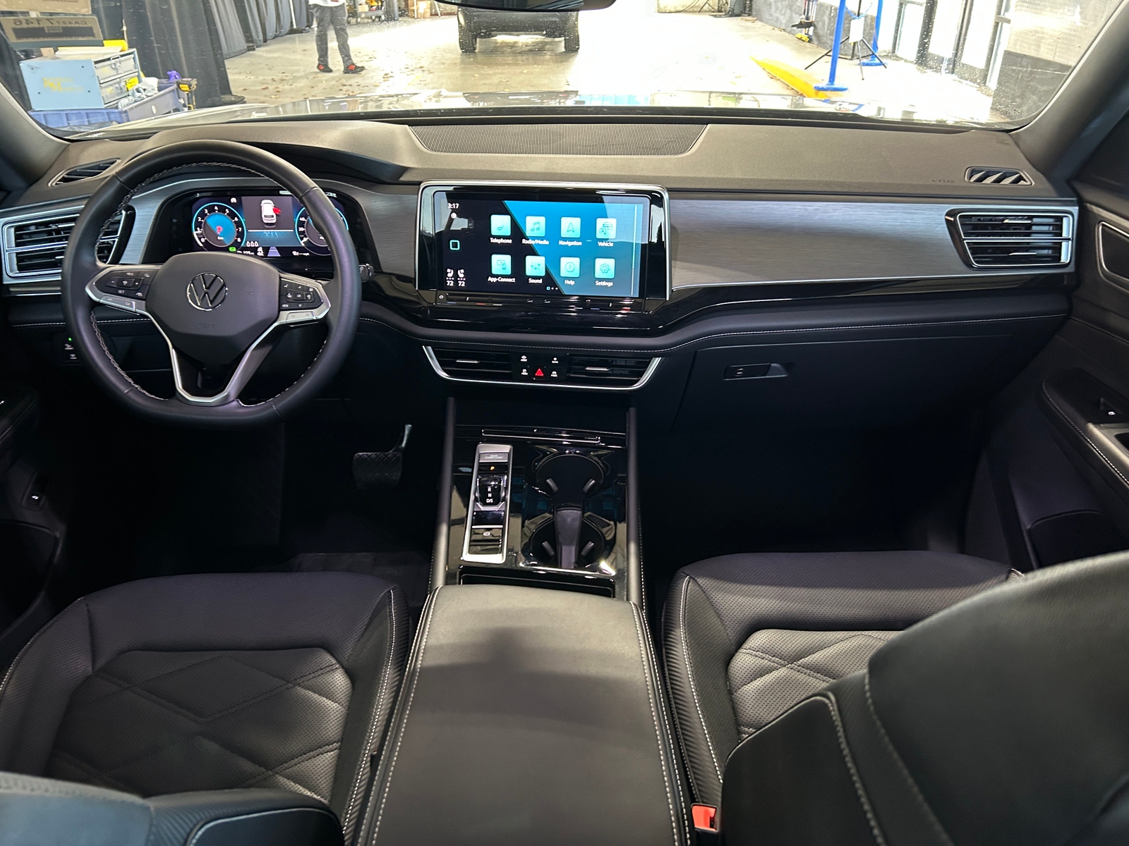 Thumbnail: 2025 Volkswagen Atlas - 2