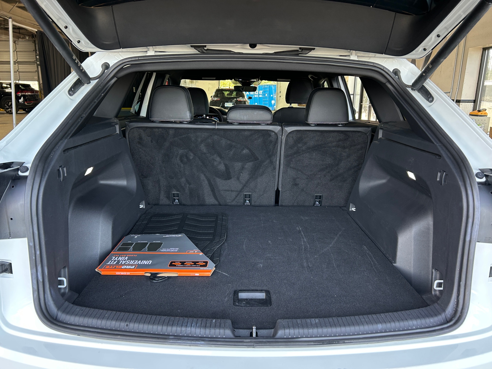 Thumbnail: 2025 Volkswagen Atlas - 6