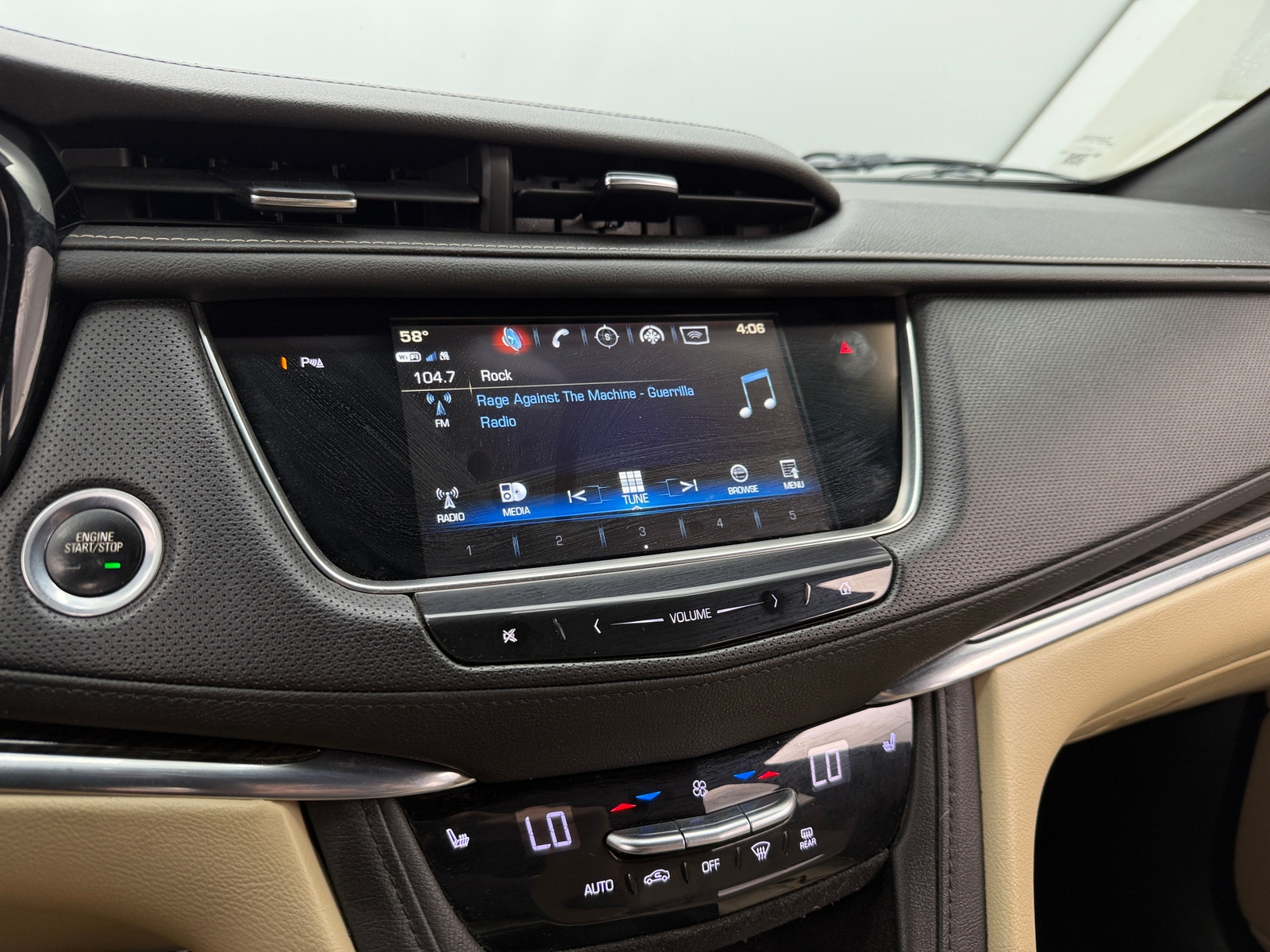 Thumbnail: 2018 Cadillac XT5 - 3