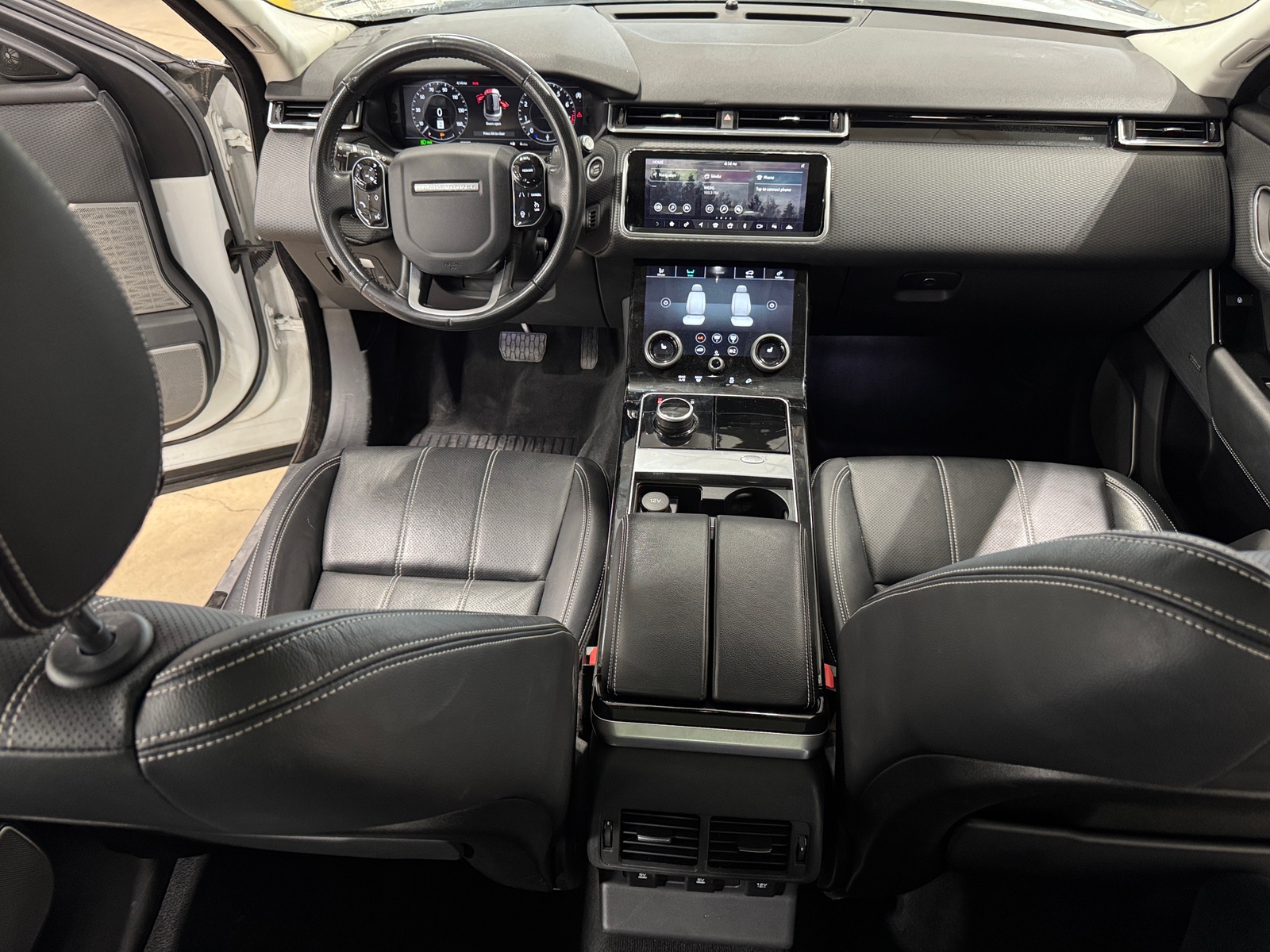 Thumbnail: 2018 Land Rover Range Rover Velar - 2