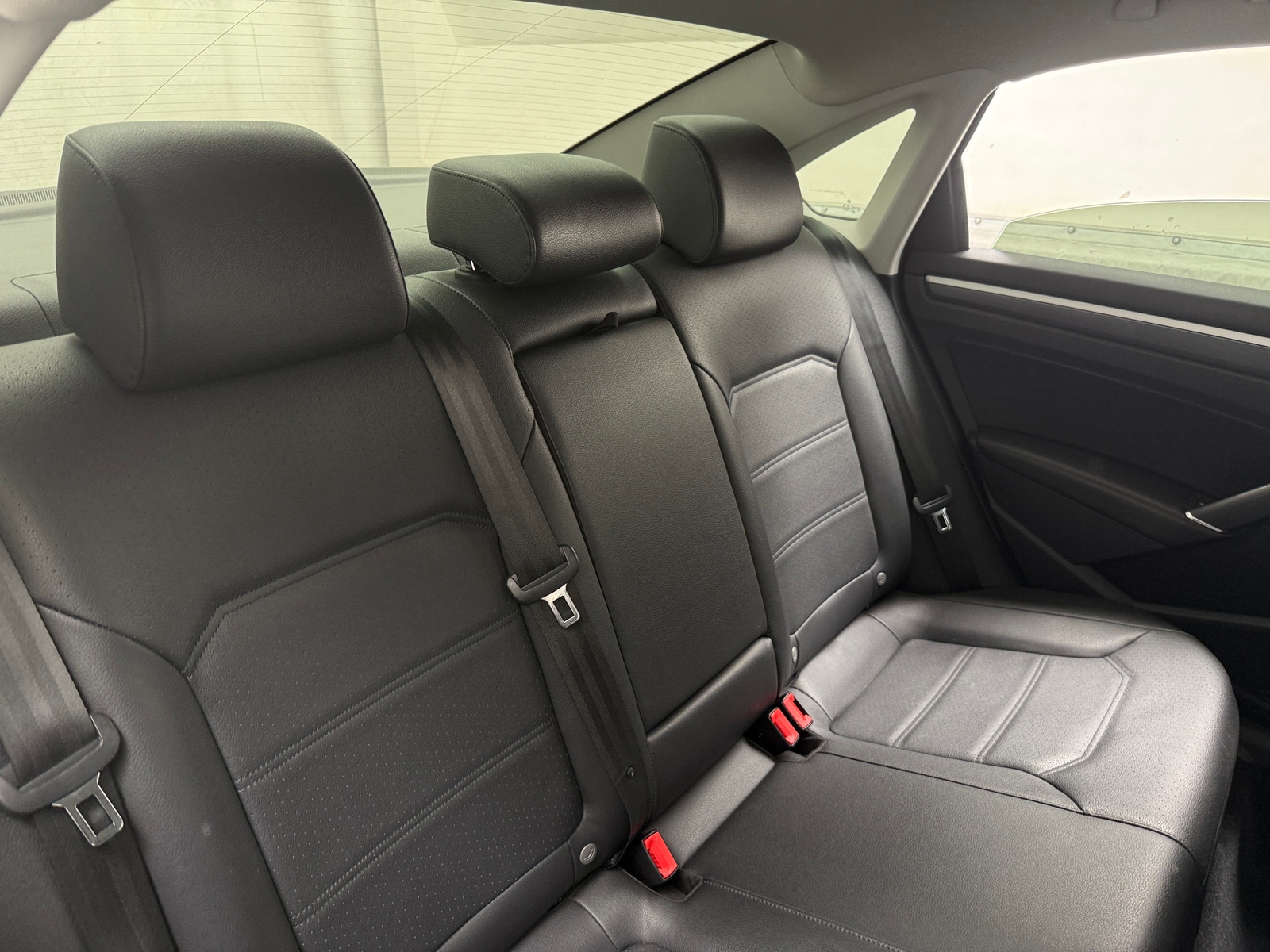 Thumbnail: 2018 Volkswagen Passat - 6