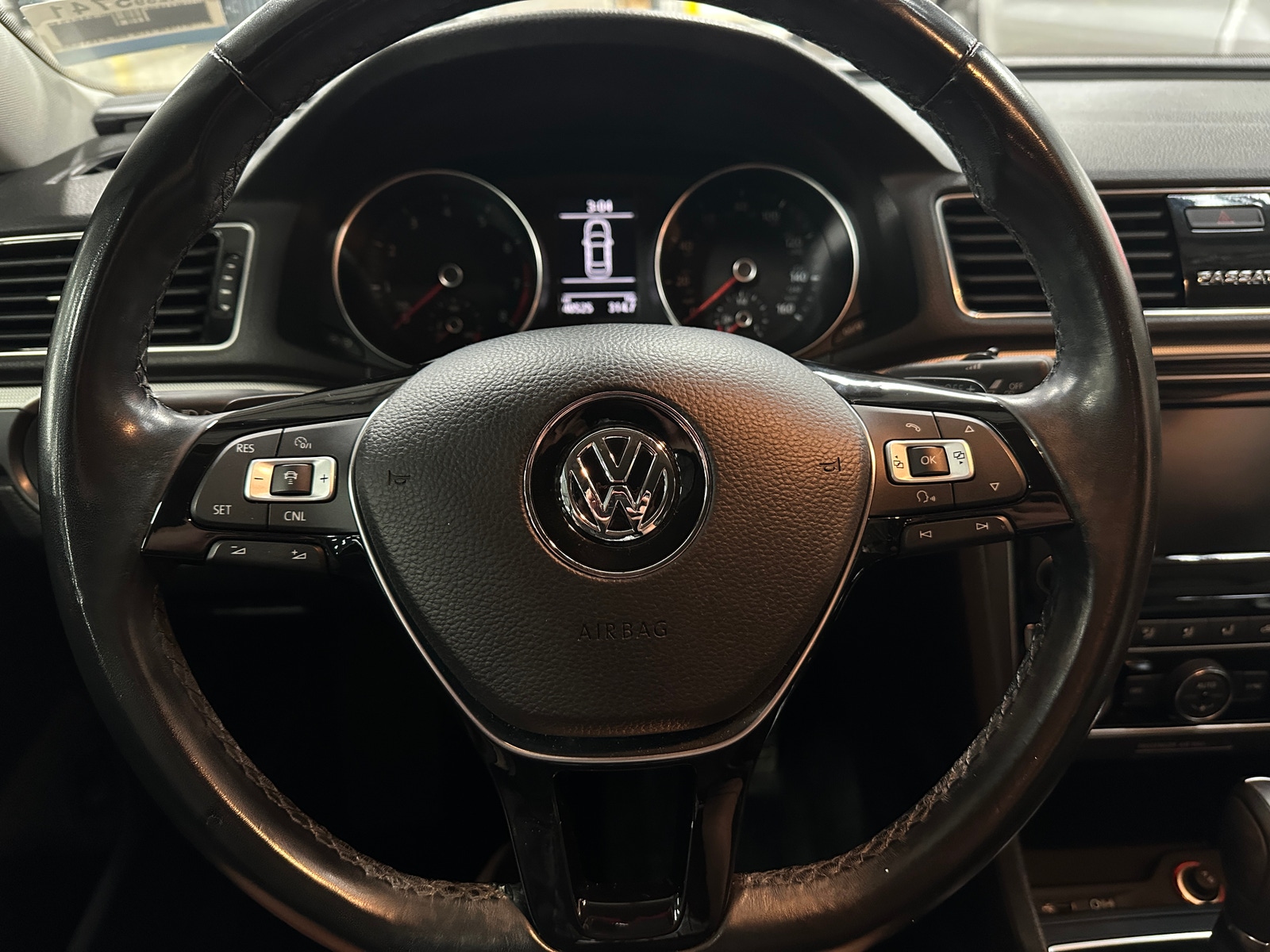 Thumbnail: 2018 Volkswagen Passat - 5