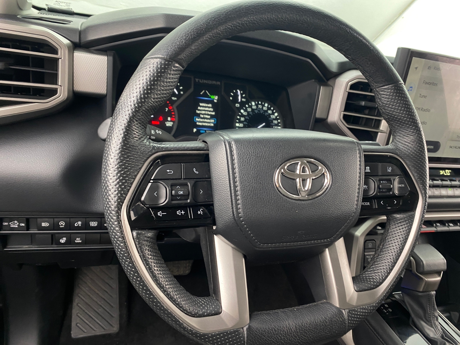 Thumbnail: 2022 Toyota Tundra - 4