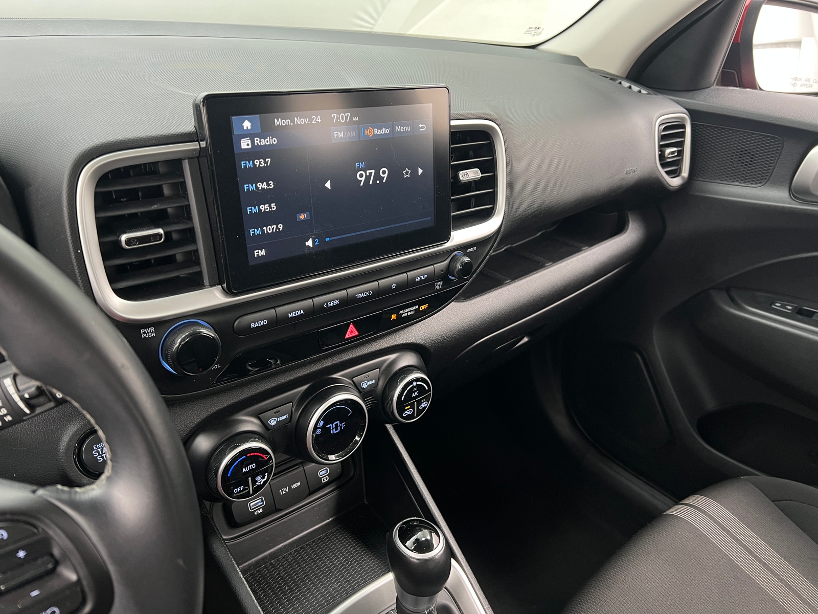 Thumbnail: 2024 Hyundai Venue - 4