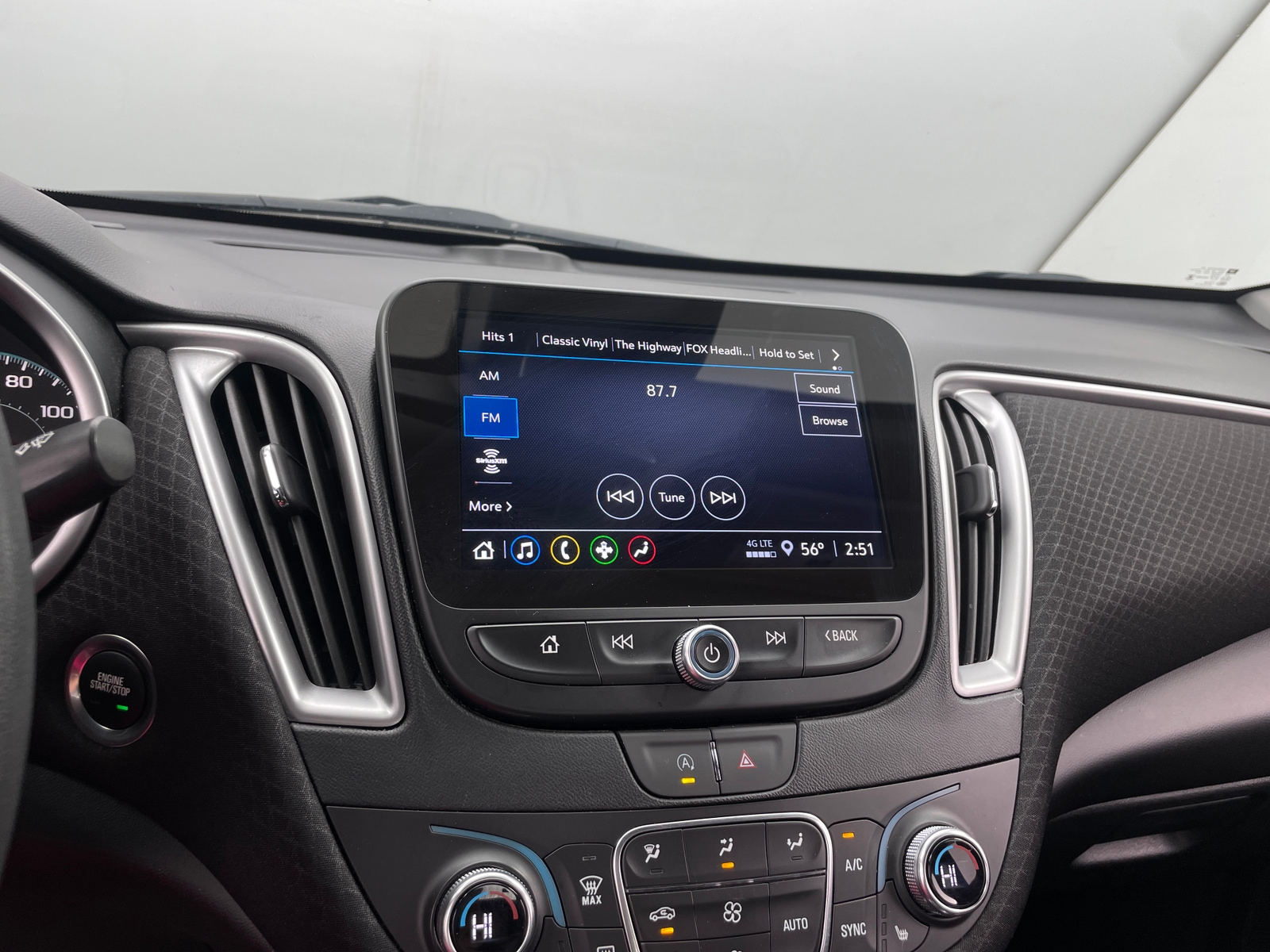 Thumbnail: 2024 Chevrolet Malibu - 4