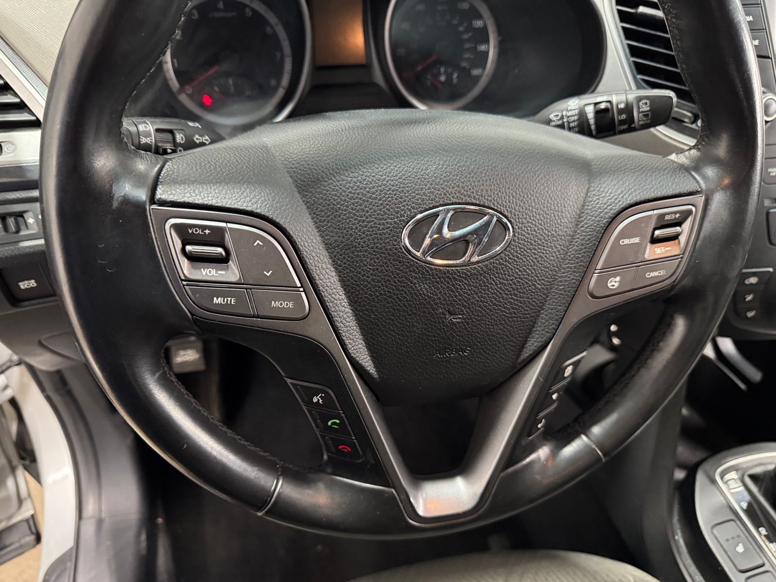 Thumbnail: 2013 Hyundai Santa Fe - 5