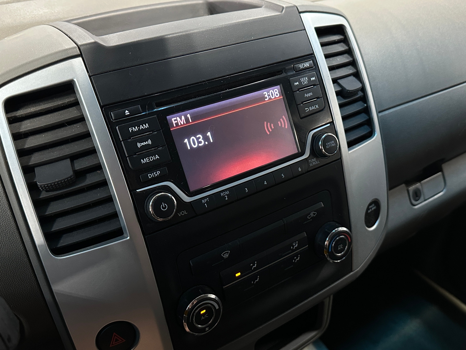 Thumbnail: 2016 Nissan Frontier - 4