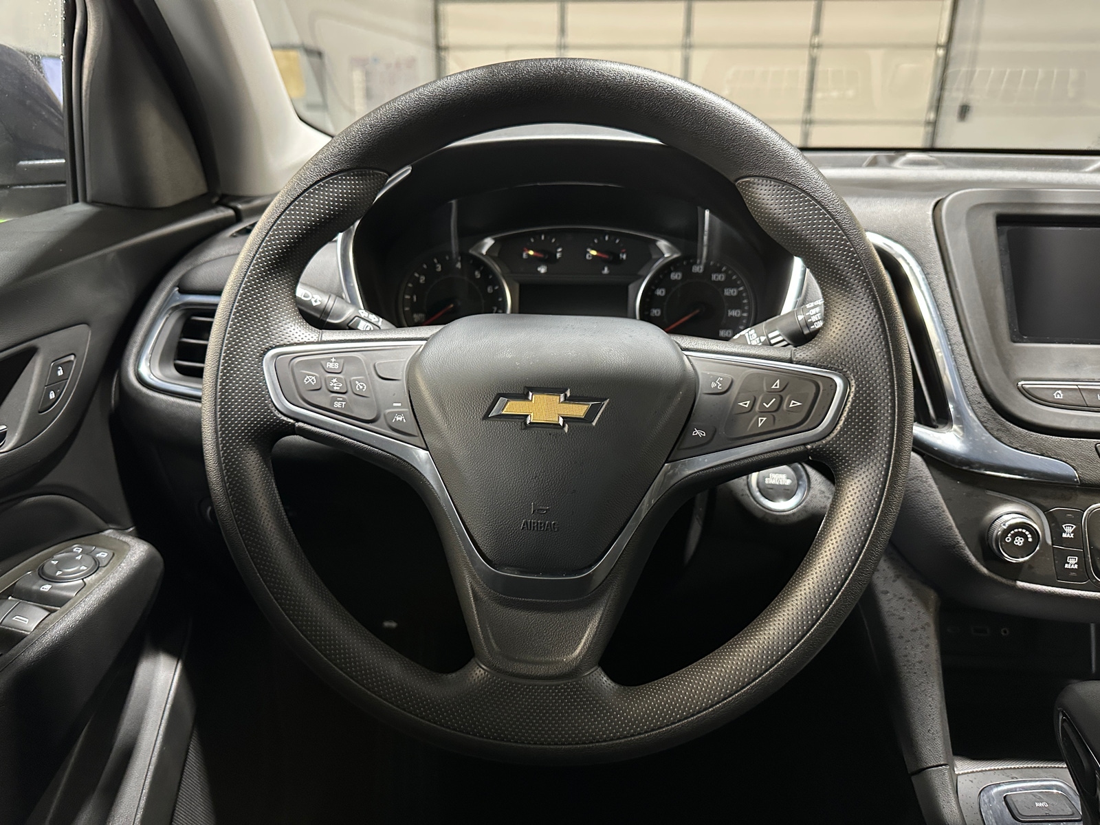 Thumbnail: 2023 Chevrolet Equinox - 5