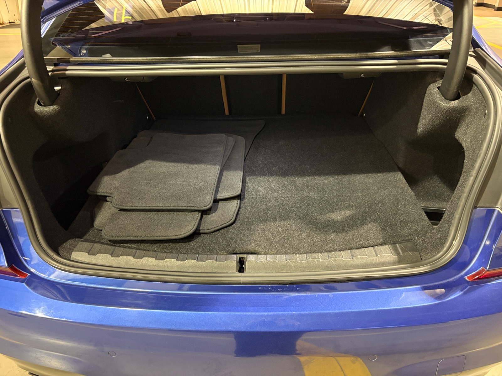 Thumbnail: 2020 BMW 3 Series - 6