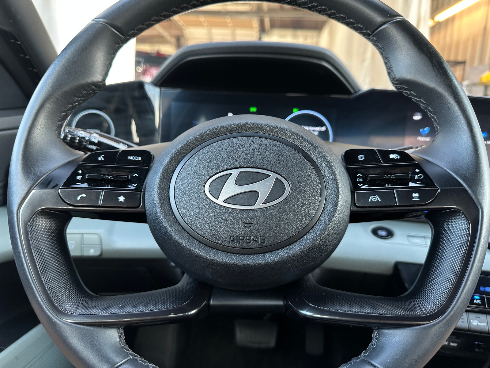 Thumbnail: 2025 Hyundai Elantra - 4