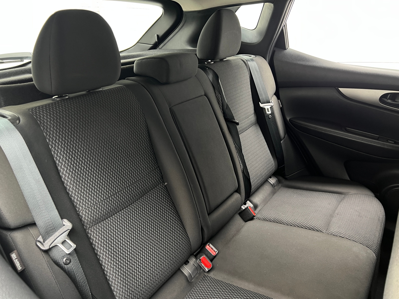 Thumbnail: 2021 Nissan Rogue Sport - 6