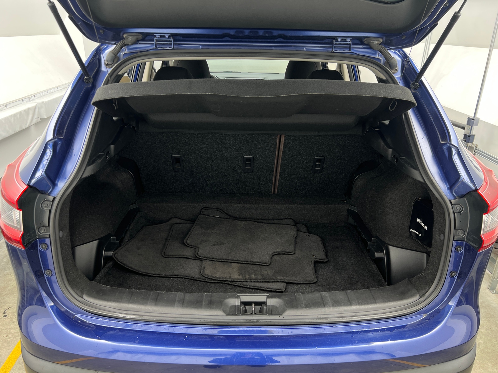 Thumbnail: 2021 Nissan Rogue Sport - 7