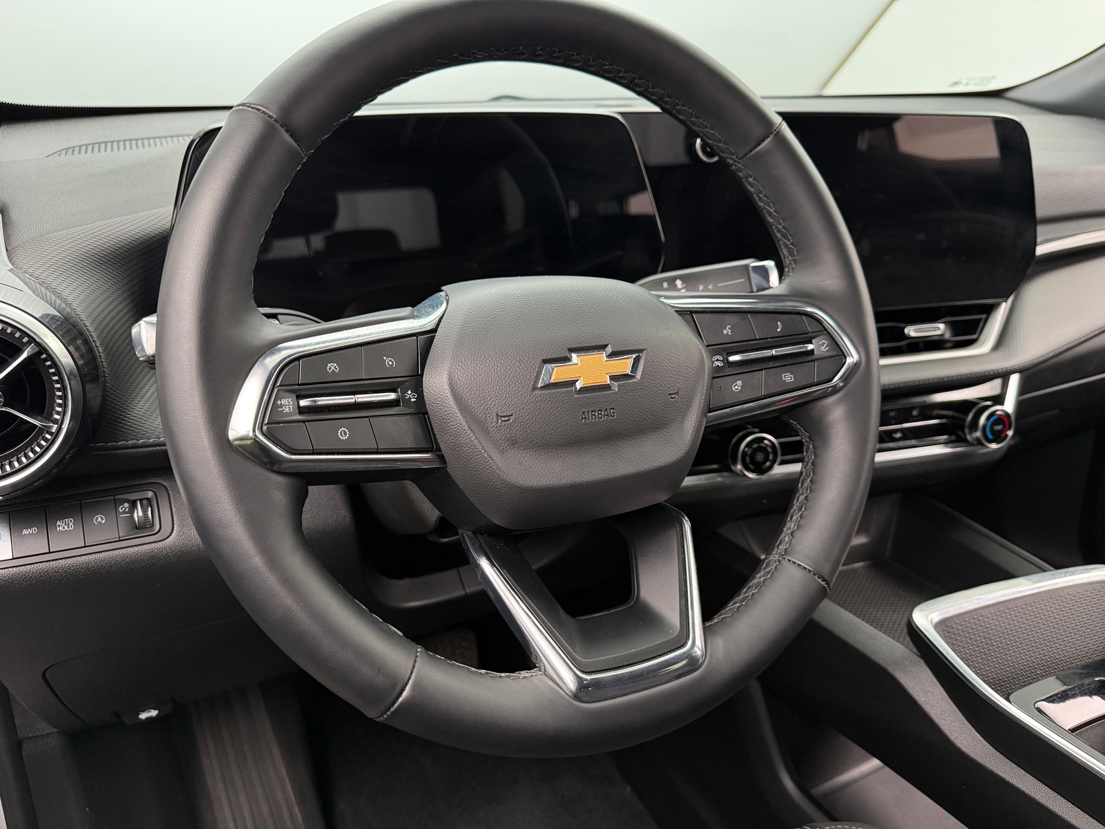 Thumbnail: 2025 Chevrolet Equinox - 5