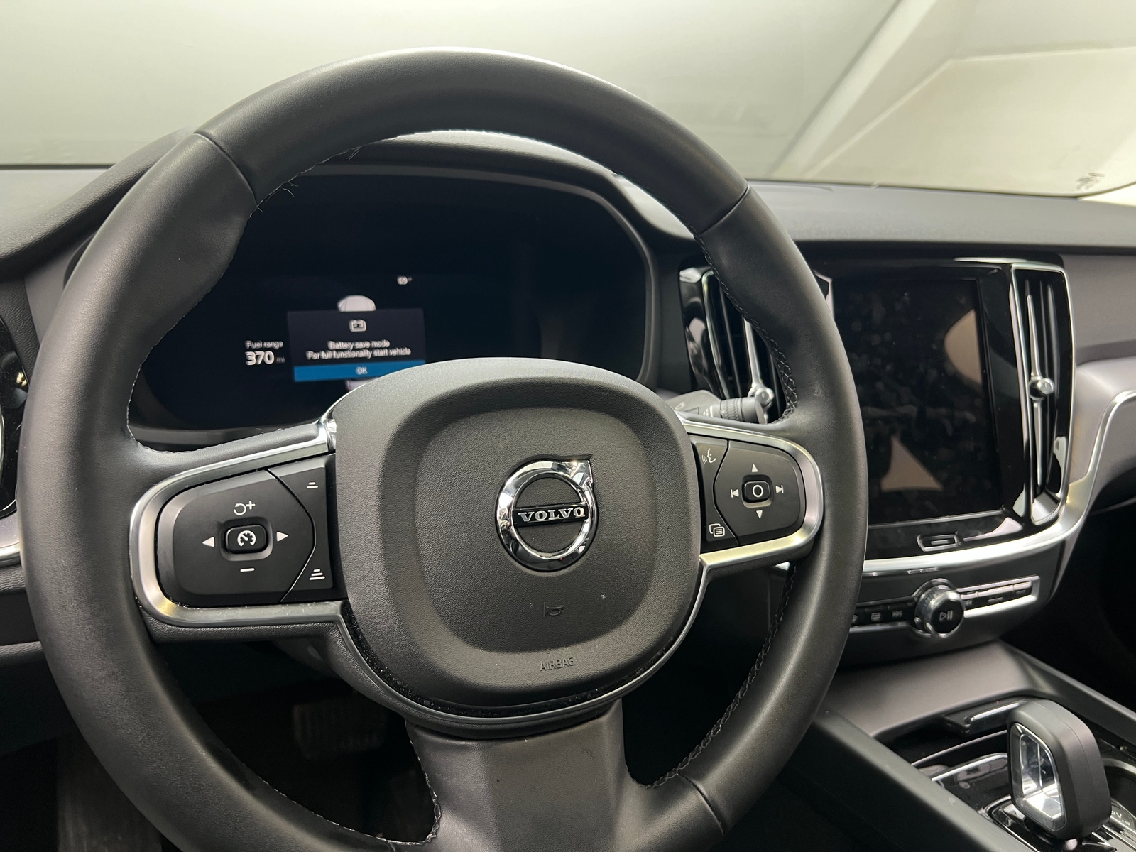 Thumbnail: 2025 Volvo S60 - 4