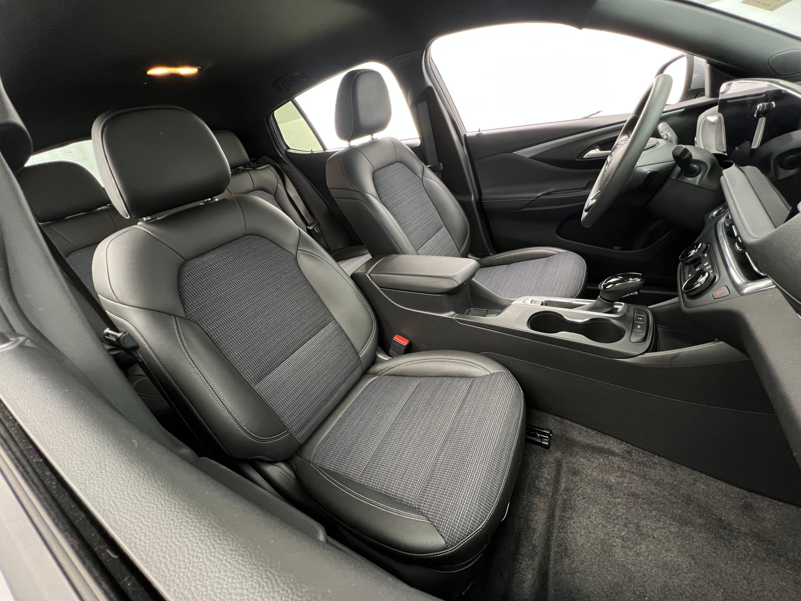 Thumbnail: 2025 Buick Envista - 2